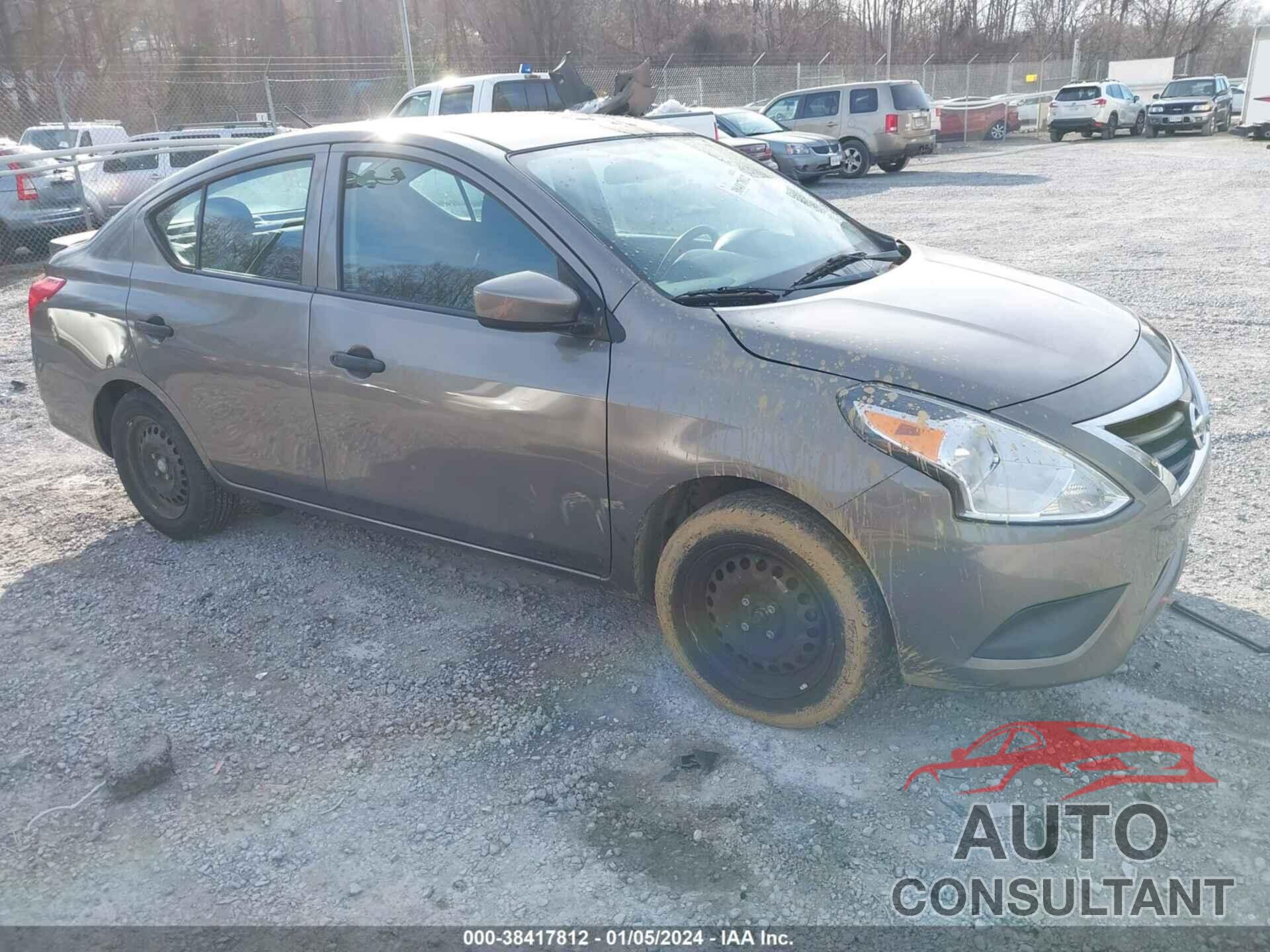 NISSAN VERSA 2017 - 3N1CN7APXHL881438