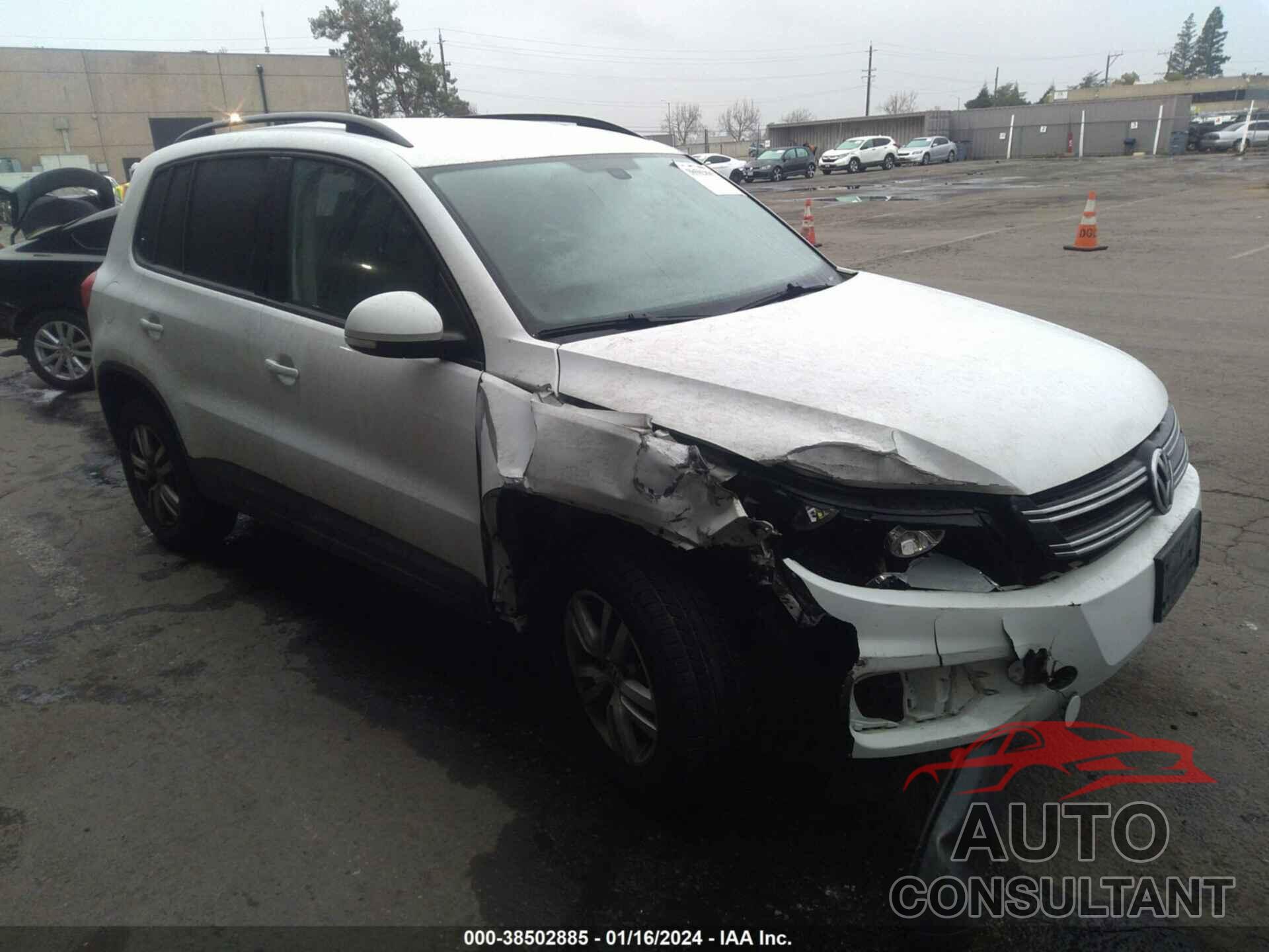 VOLKSWAGEN TIGUAN 2016 - WVGAV7AX8GW523974