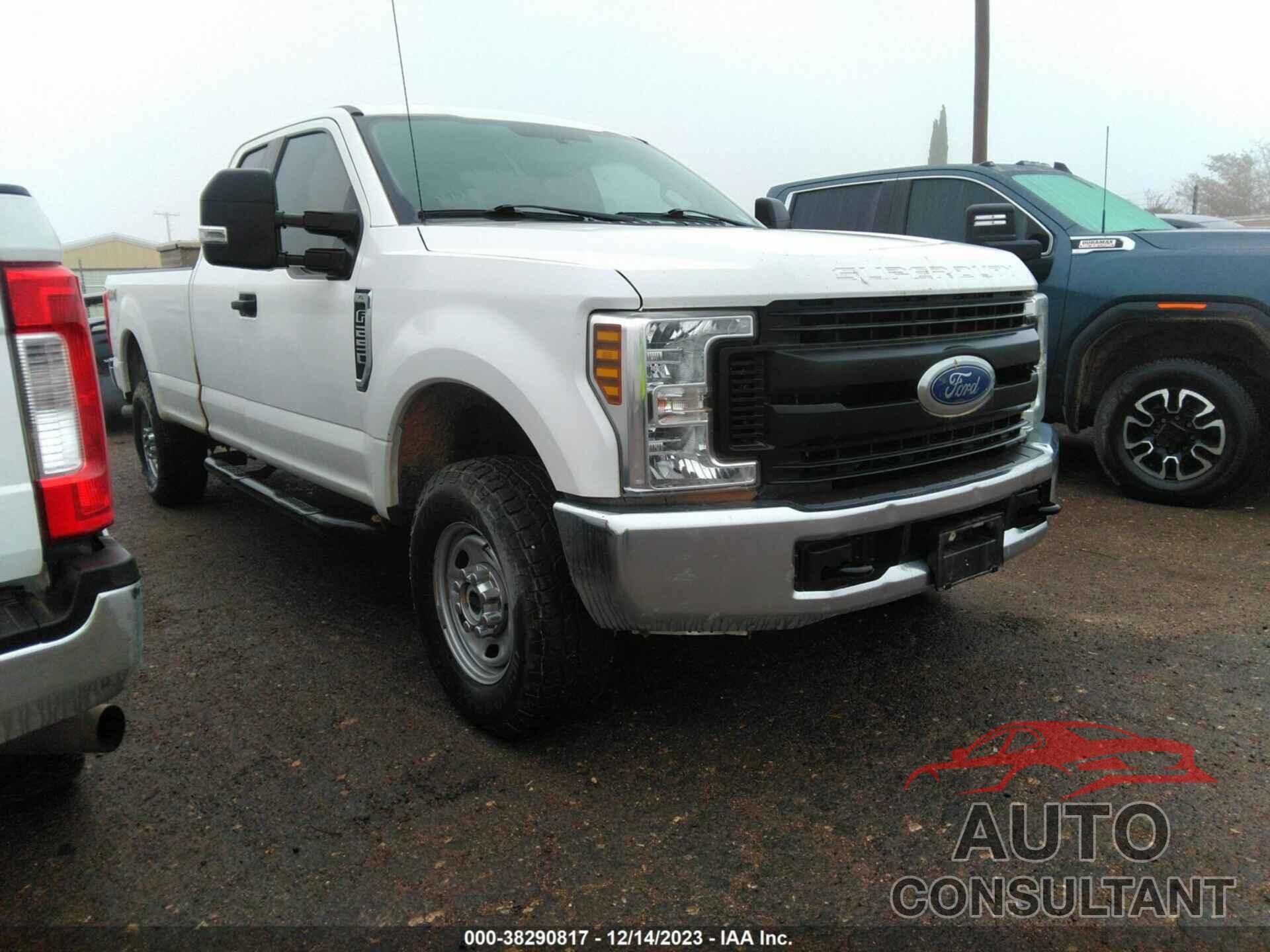 FORD F-250 2019 - 1FT7X2B64KEE53065