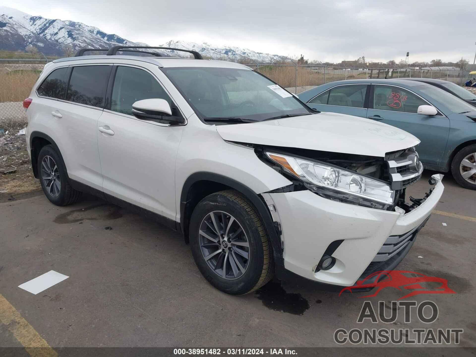 TOYOTA HIGHLANDER 2019 - 5TDJZRFH7KS609212