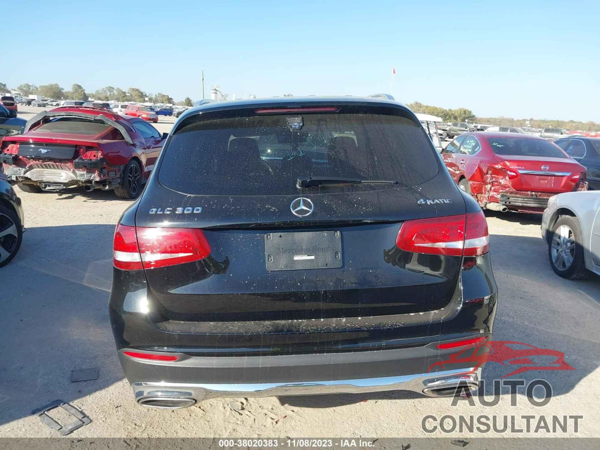 MERCEDES-BENZ GLC 2016 - WDC0G4KBXGF030304