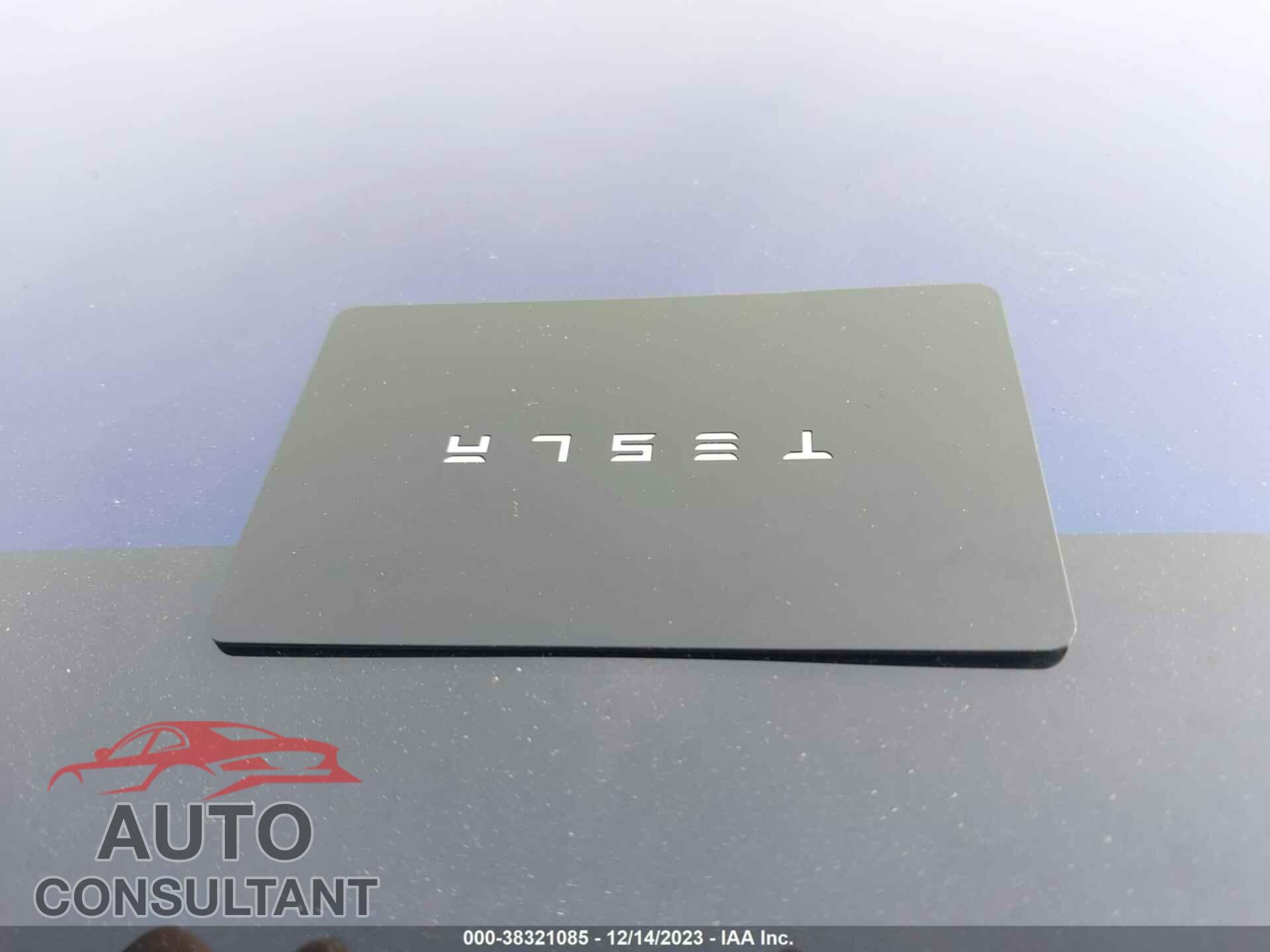 TESLA MODEL 3 2018 - 5YJ3E1EA1JF024302