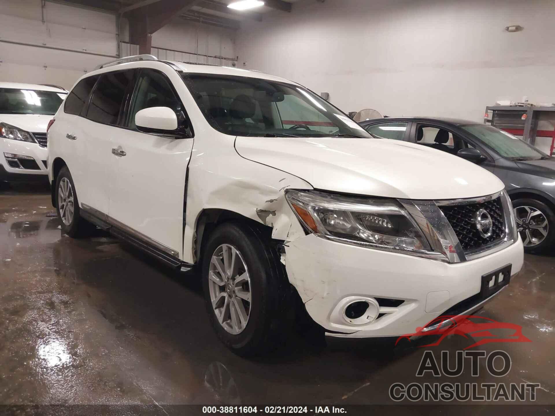 NISSAN PATHFINDER 2016 - 5N1AR2MM9GC625133