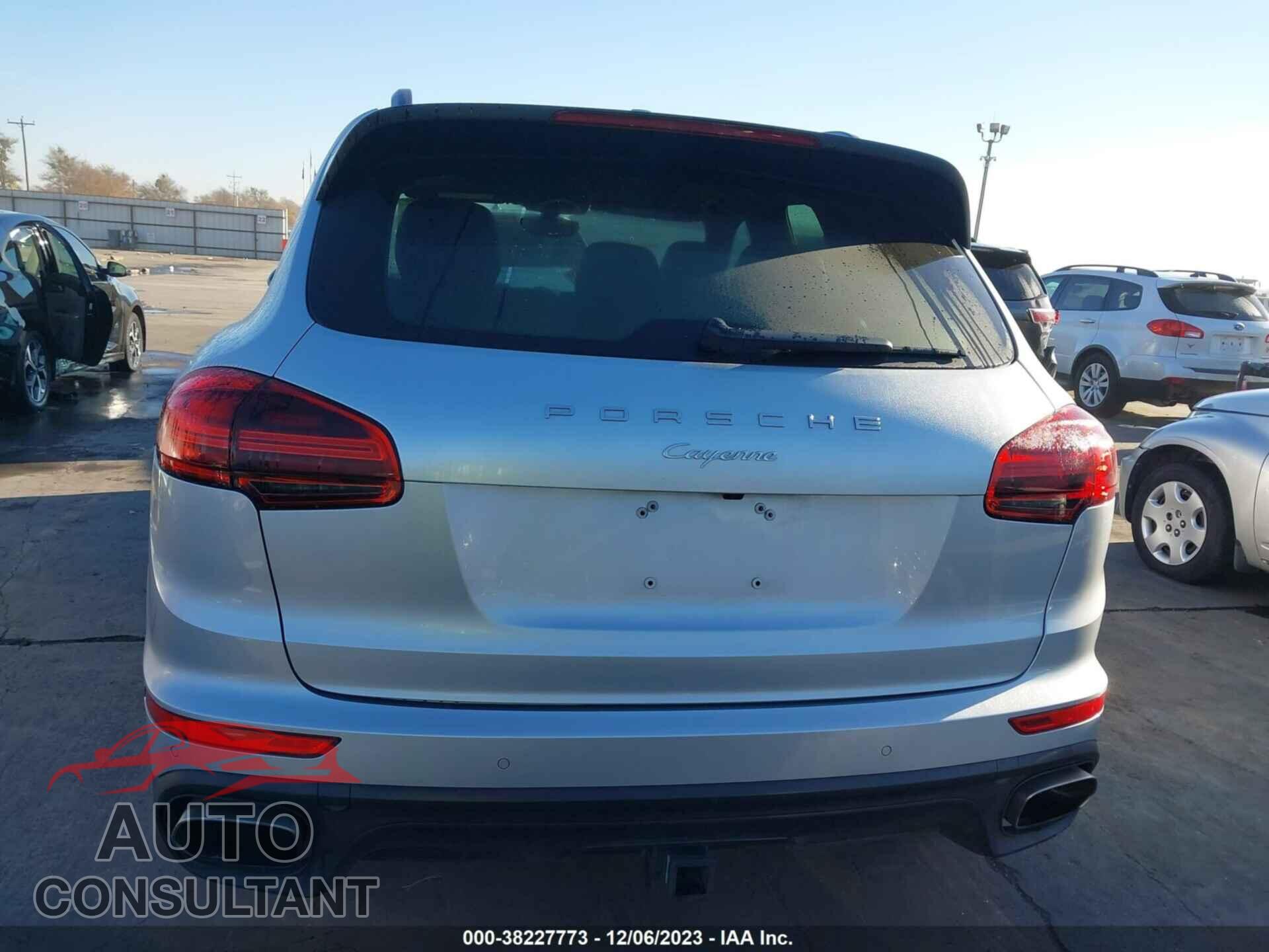 PORSCHE CAYENNE 2016 - WP1AA2A2XGKA14207