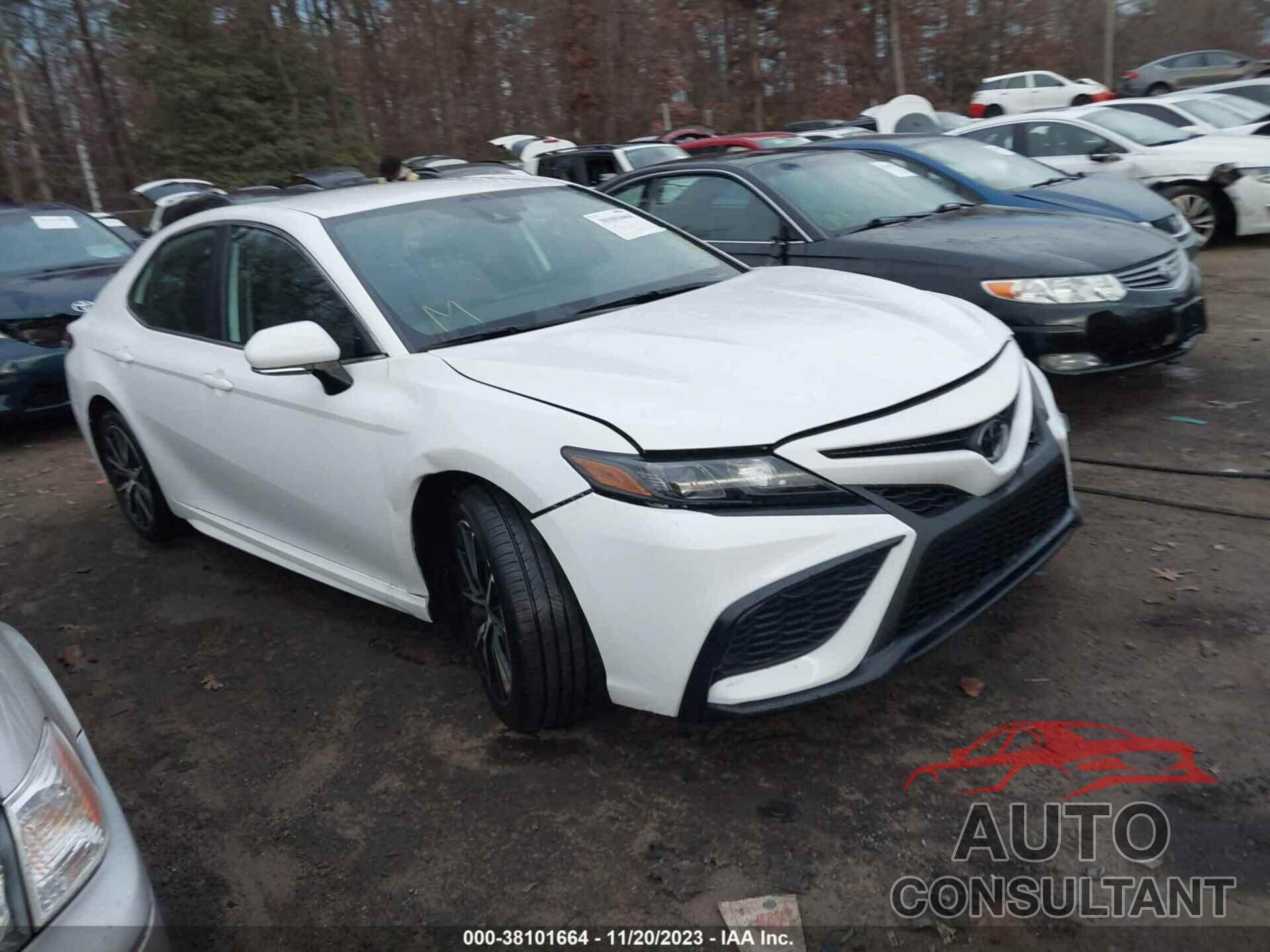 TOYOTA CAMRY 2023 - 4T1G11AK9PU810372