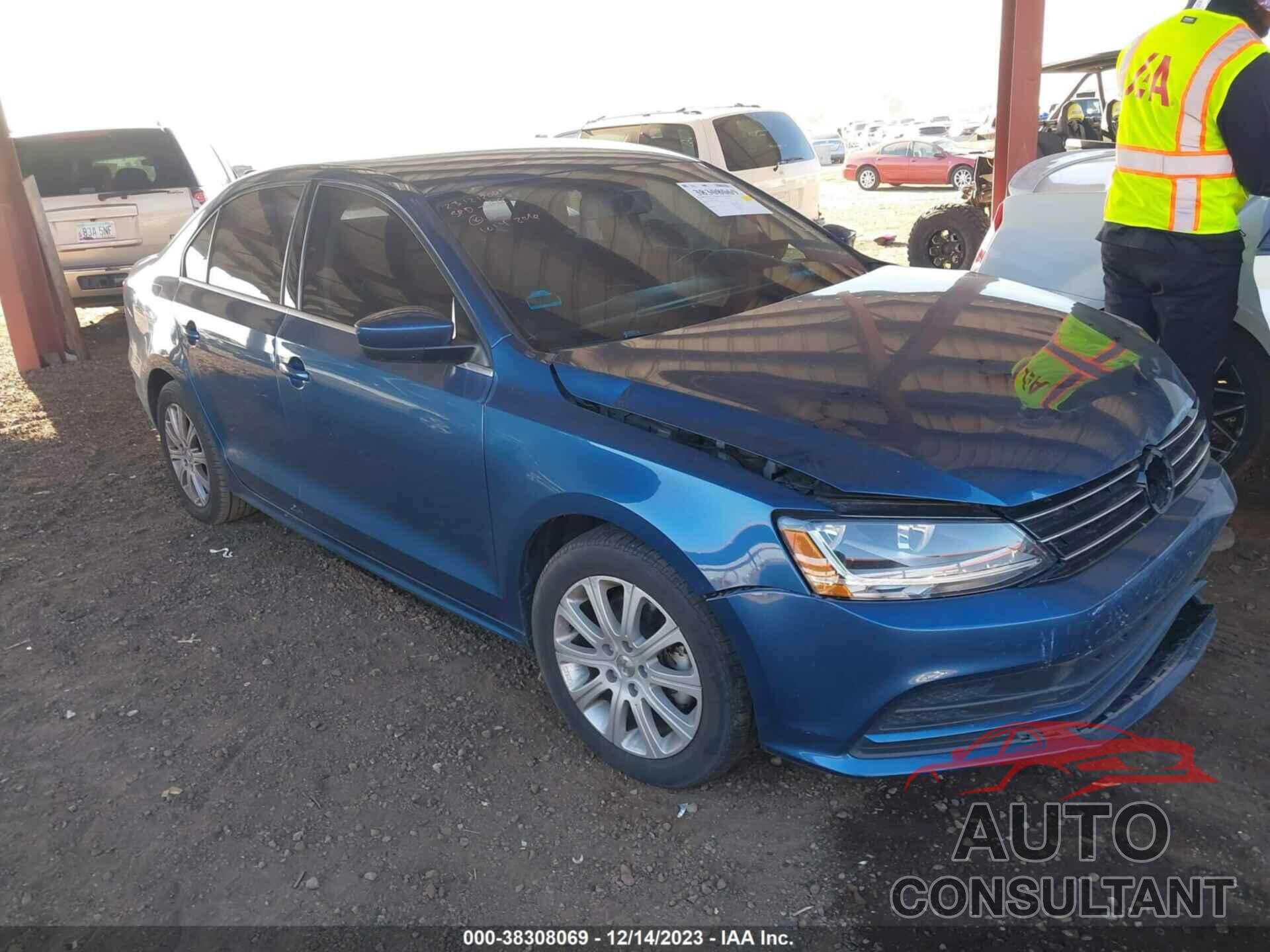 VOLKSWAGEN JETTA 2017 - 3VW2B7AJXHM396527