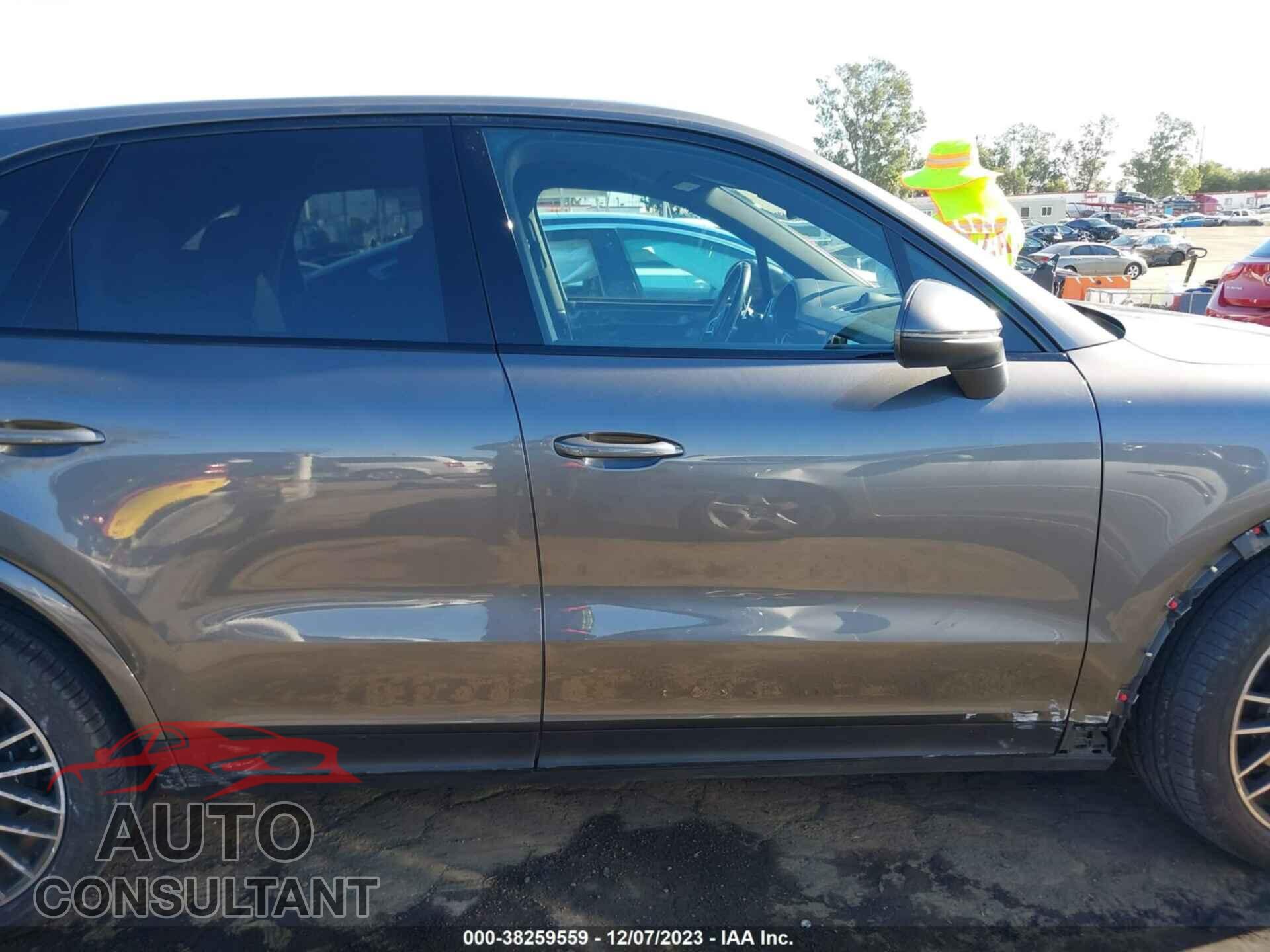 PORSCHE CAYENNE 2019 - WP1AA2AY0KDA13343