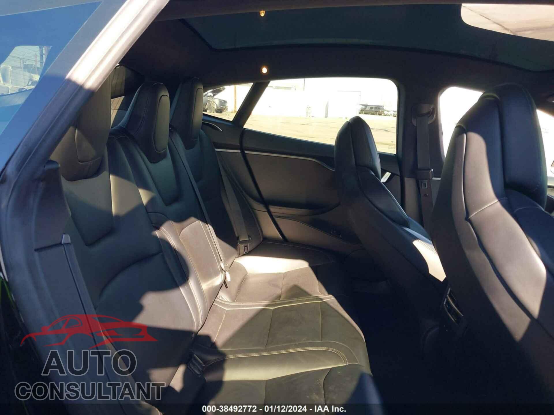 TESLA MODEL S 2018 - 5YJSA1E25JF292334