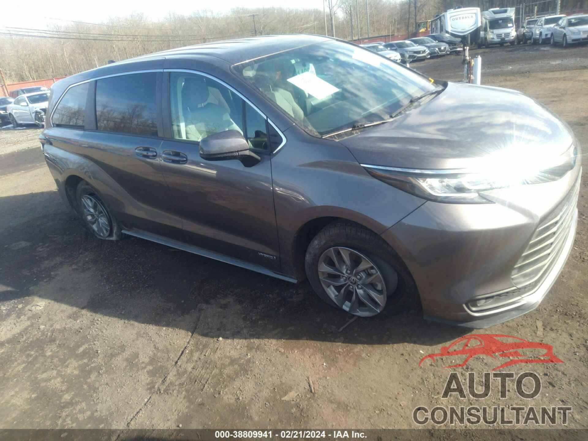 TOYOTA SIENNA 2021 - 5TDKRKEC4MS004410