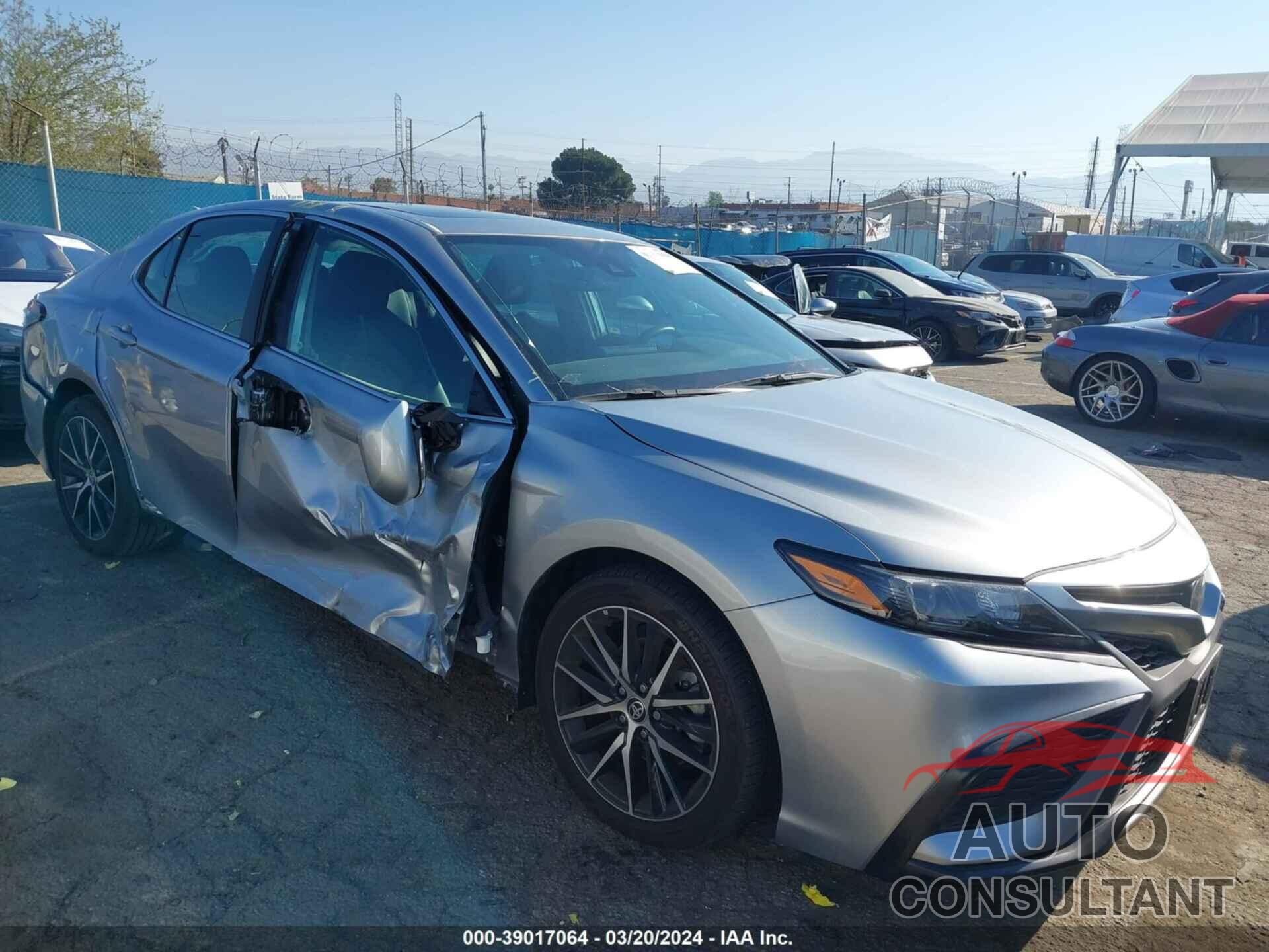 TOYOTA CAMRY 2023 - 4T1T11AK7PU745343