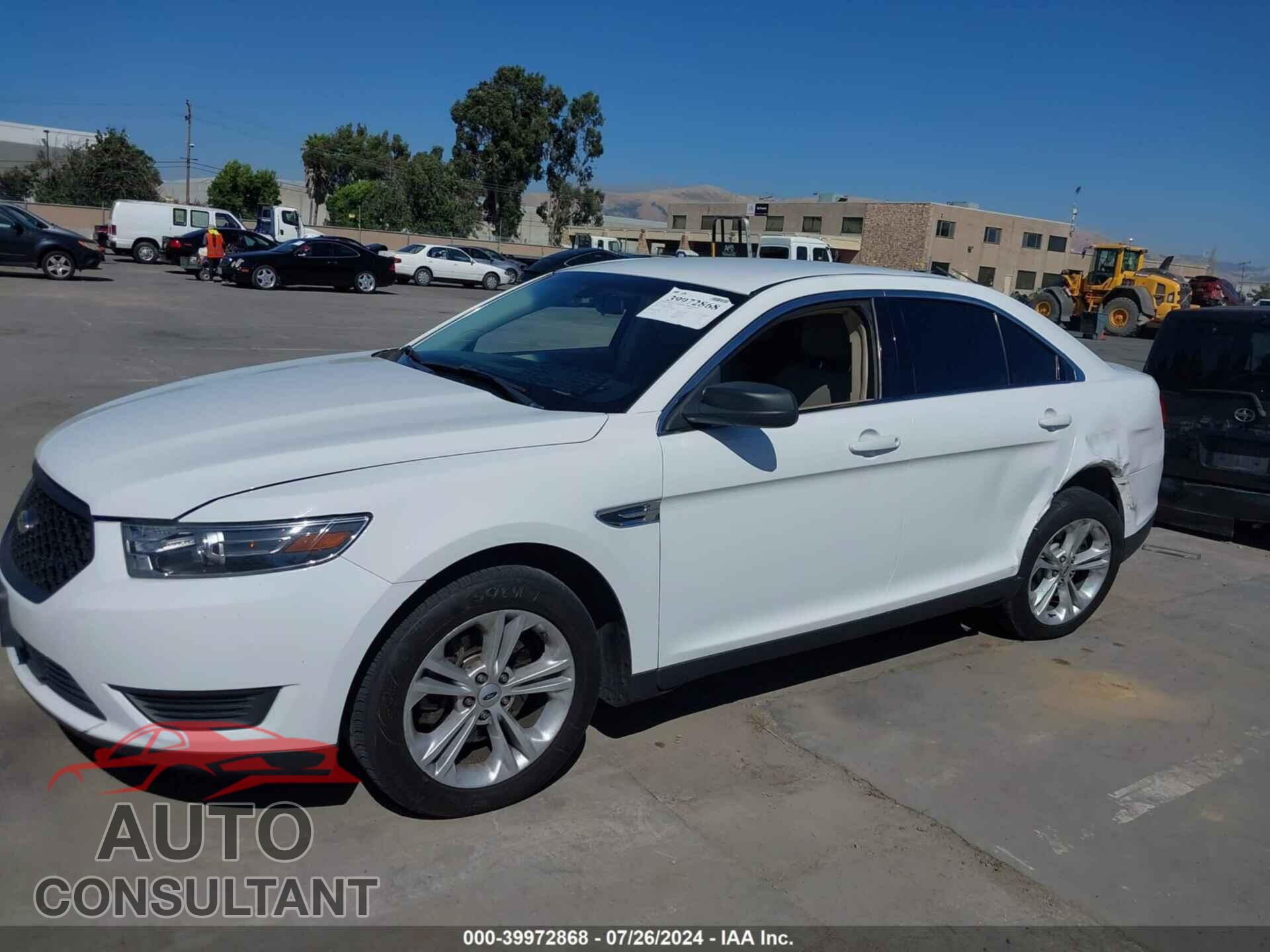 FORD TAURUS 2017 - 1FAHP2D84HG105336