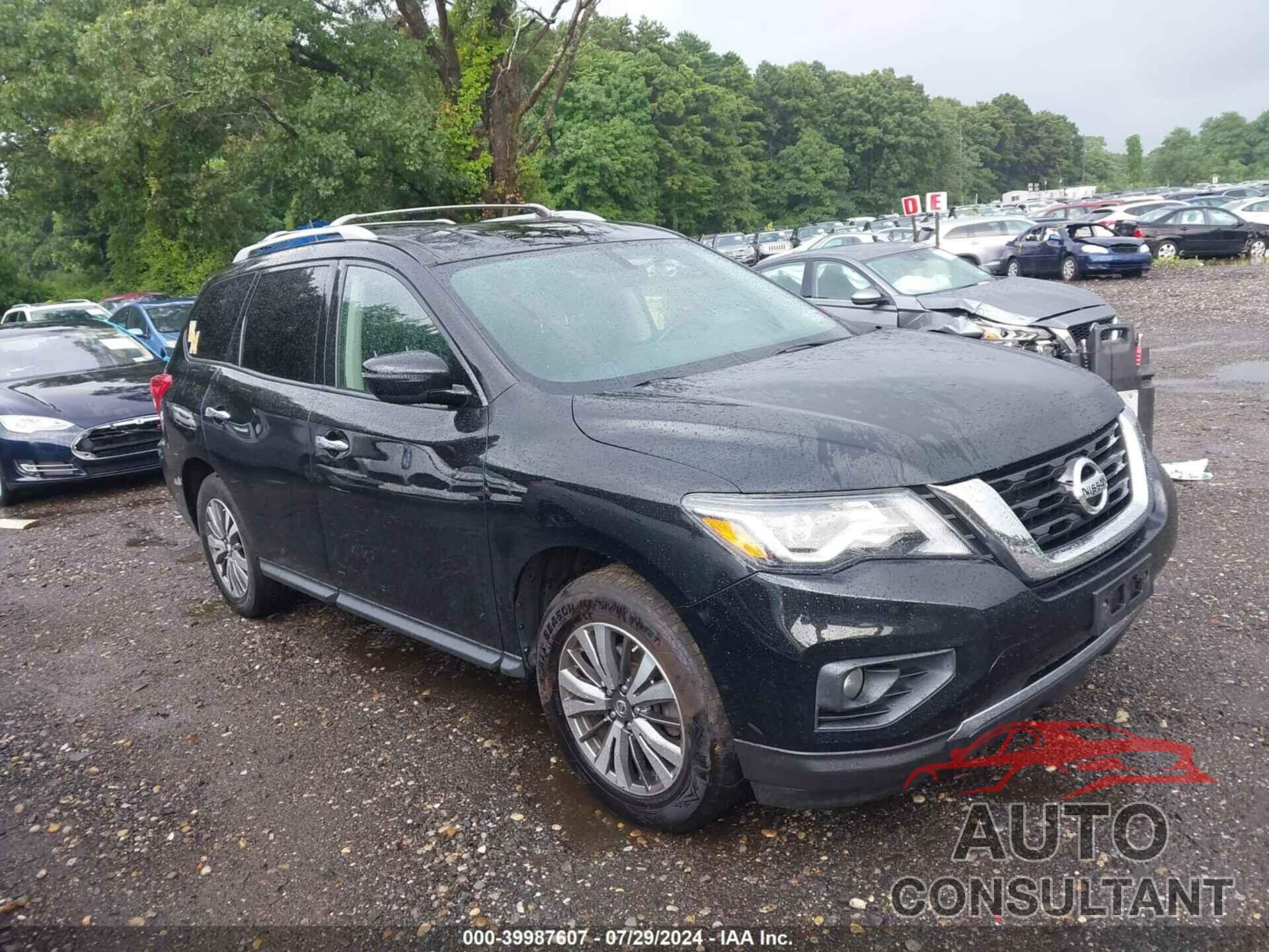 NISSAN PATHFINDER 2018 - 5N1DR2MM6JC653721