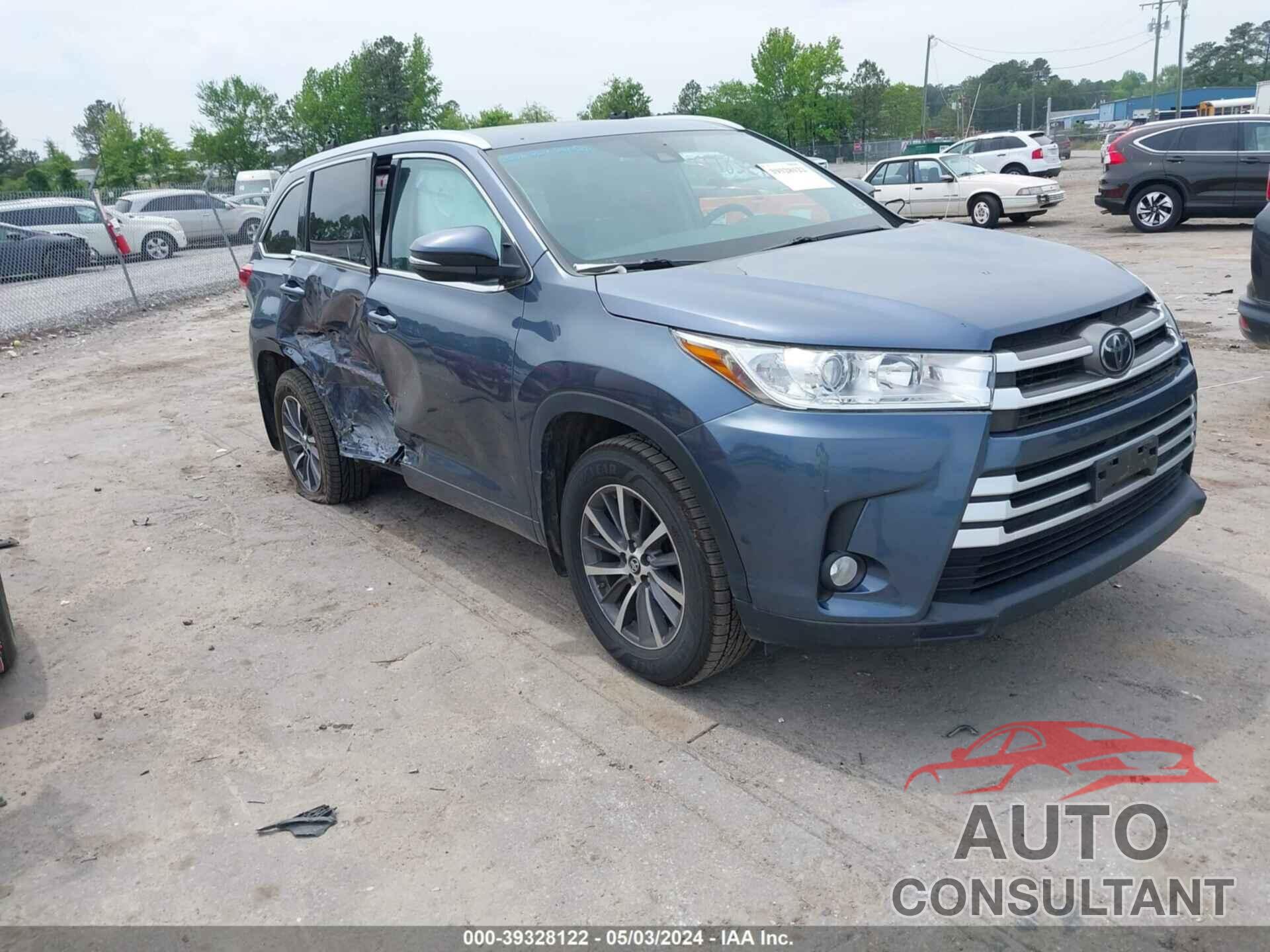 TOYOTA HIGHLANDER 2018 - 5TDJZRFH9JS824282