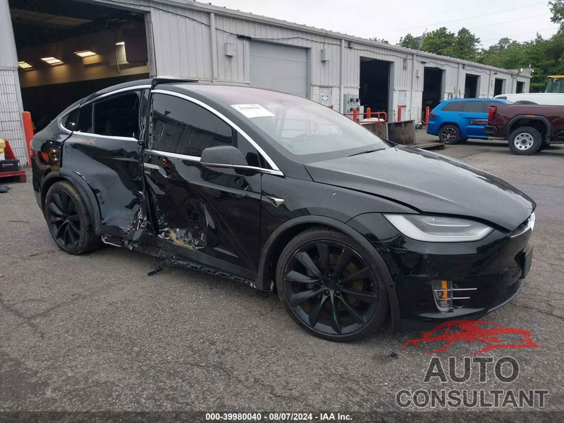 TESLA MODEL X 2020 - 5YJXCAE20LF300875