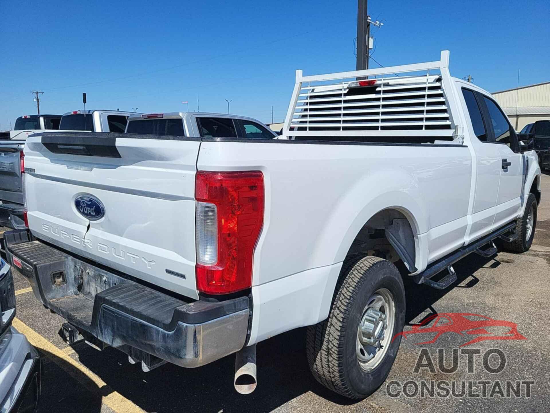 FORD F350 2017 - 1FT8X3B63HEE80535
