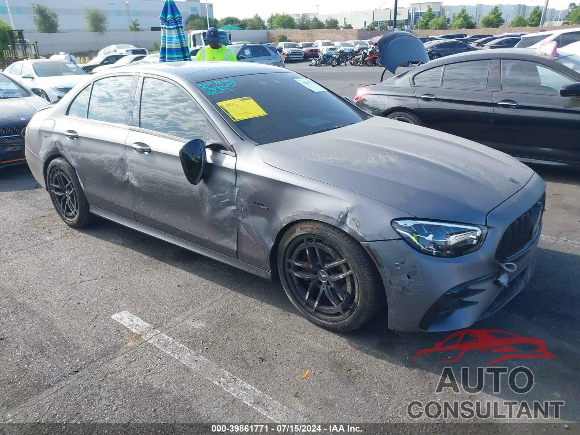 MERCEDES-BENZ AMG E 53 2023 - W1KZF6BB2PB184952