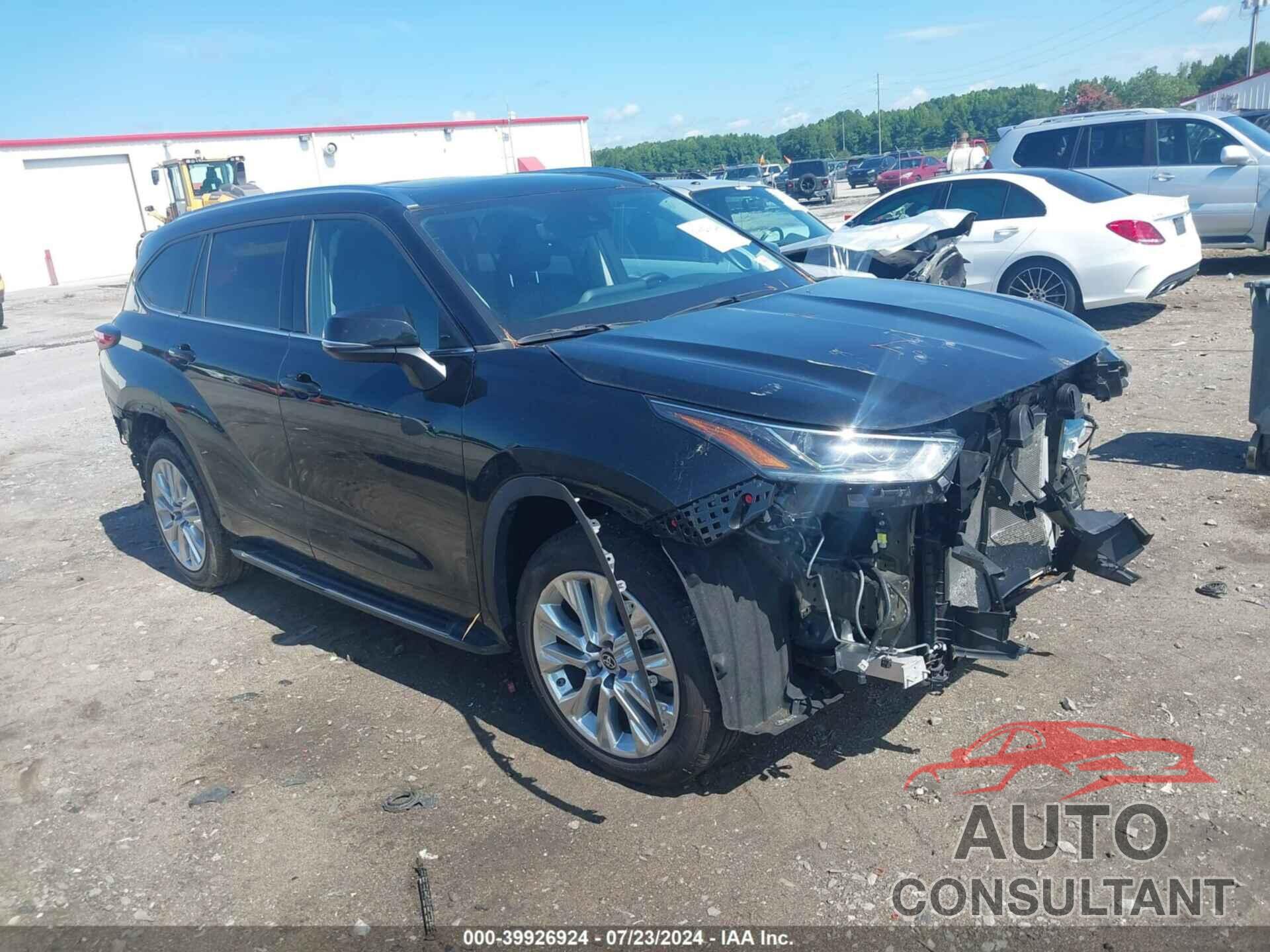 TOYOTA HIGHLANDER 2022 - 5TDYZRAHXNS558055