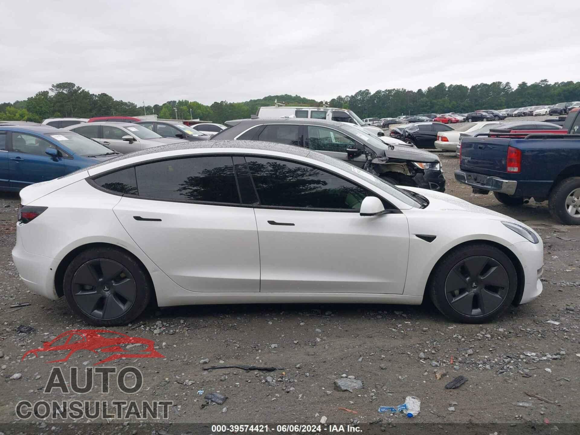 TESLA MODEL 3 2021 - 5YJ3E1EA0MF030239