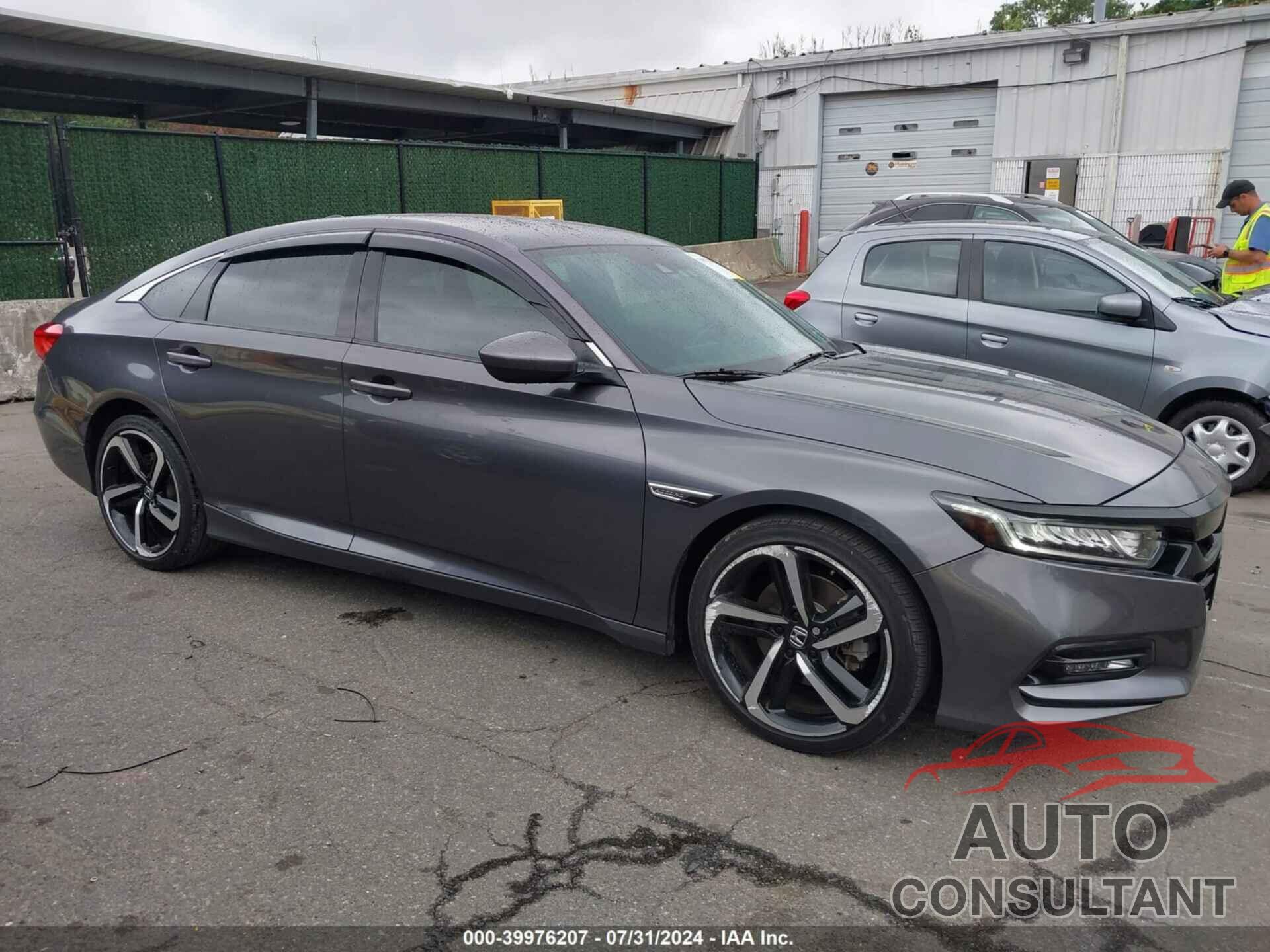 HONDA ACCORD 2018 - 1HGCV1F31JA008398