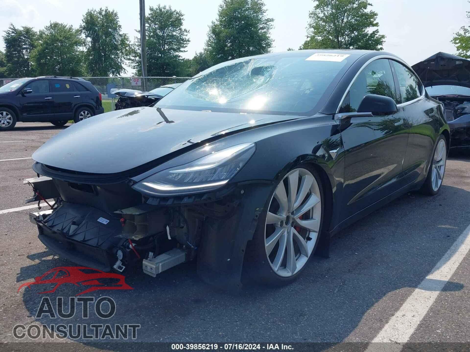 TESLA MODEL 3 2019 - 5YJ3E1EB9KF213967