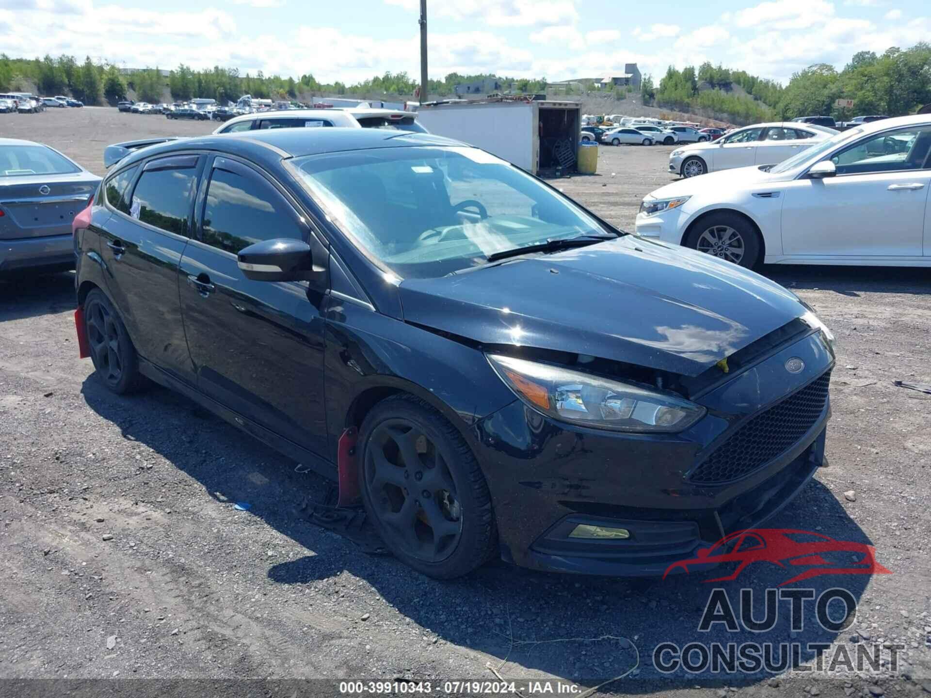 FORD FOCUS ST 2017 - 1FADP3L9XHL306762