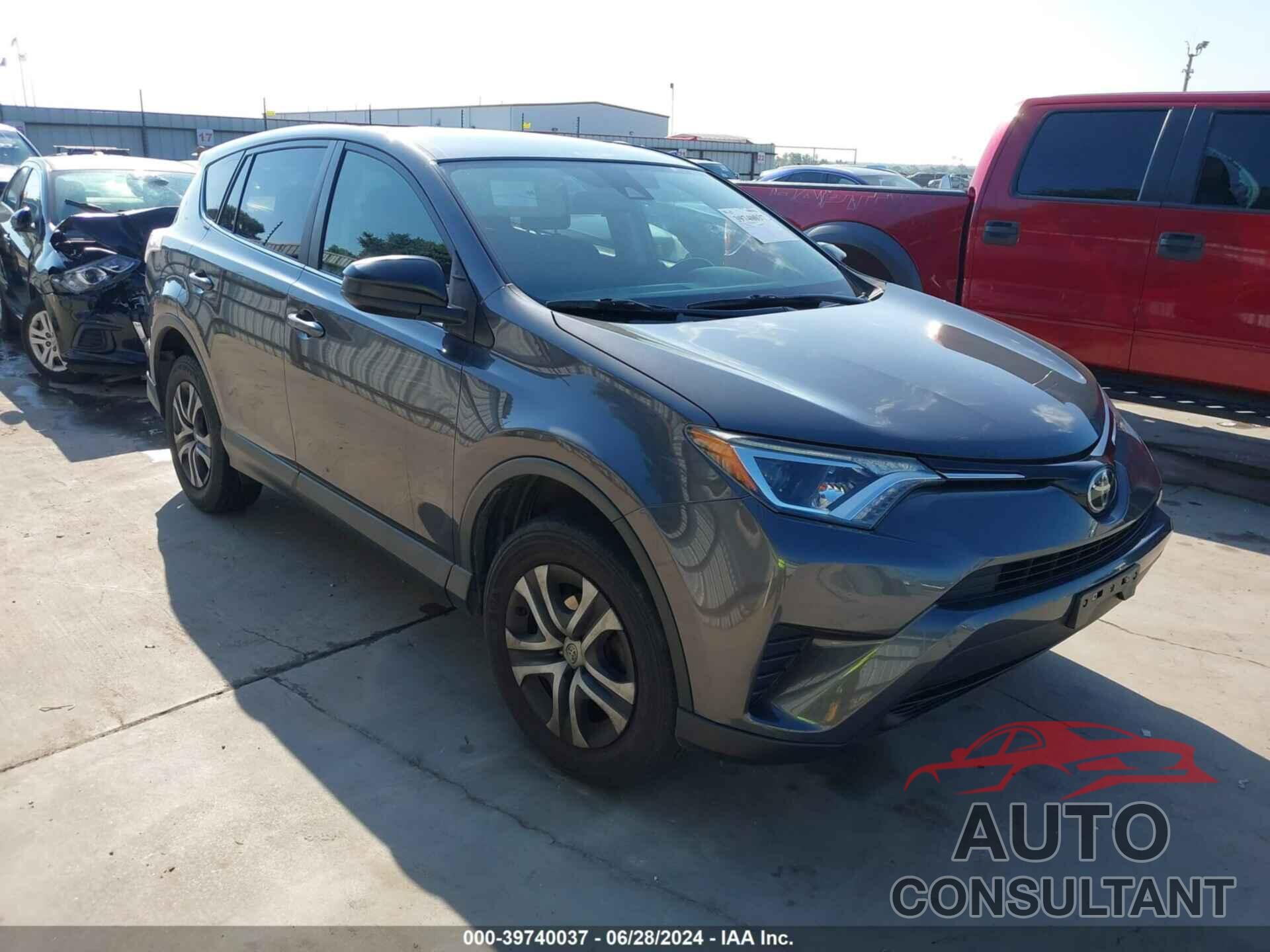 TOYOTA RAV4 2018 - JTMBFREV8JJ245480