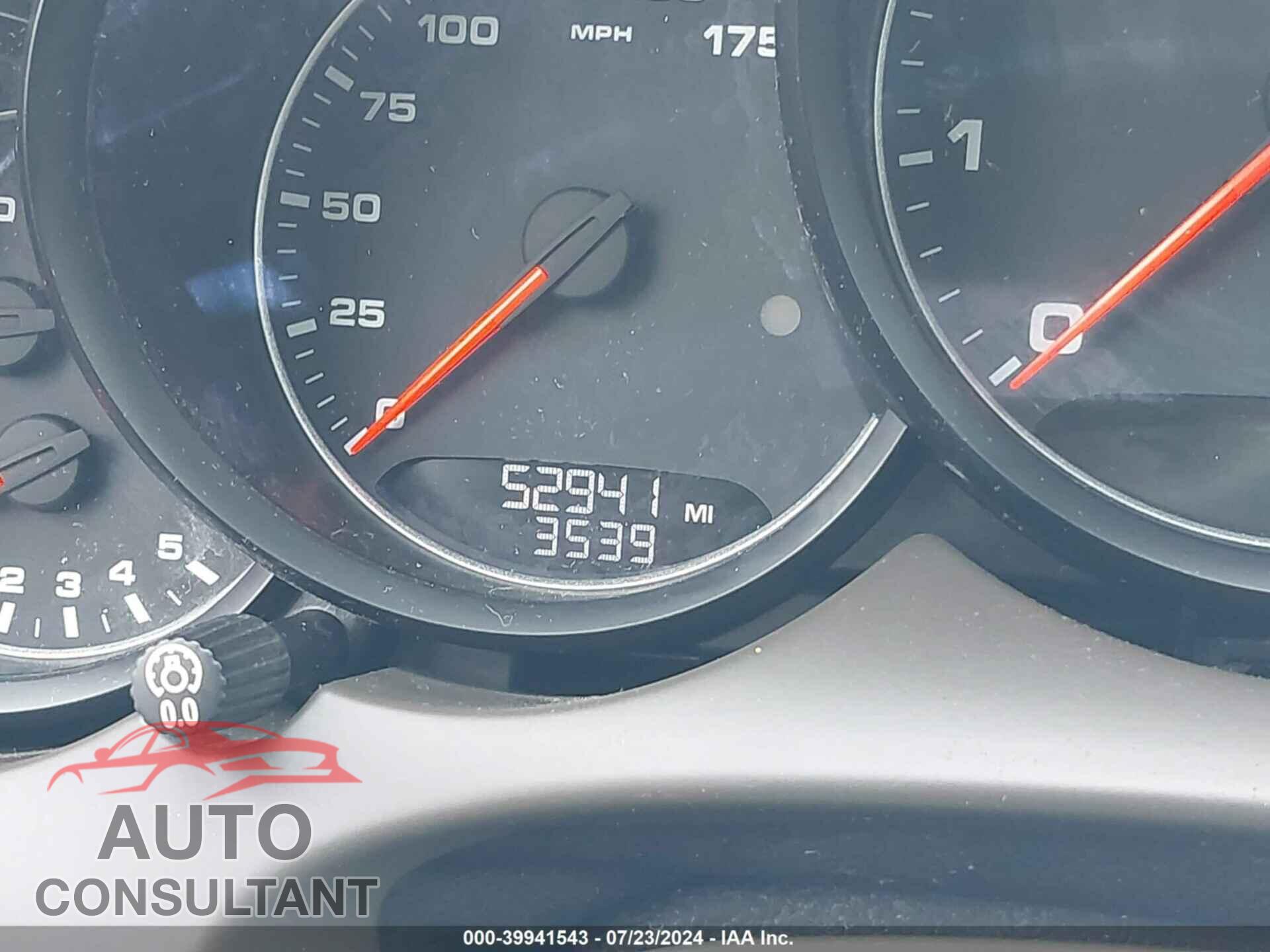 PORSCHE CAYENNE 2016 - WP1AA2A24GKA11030