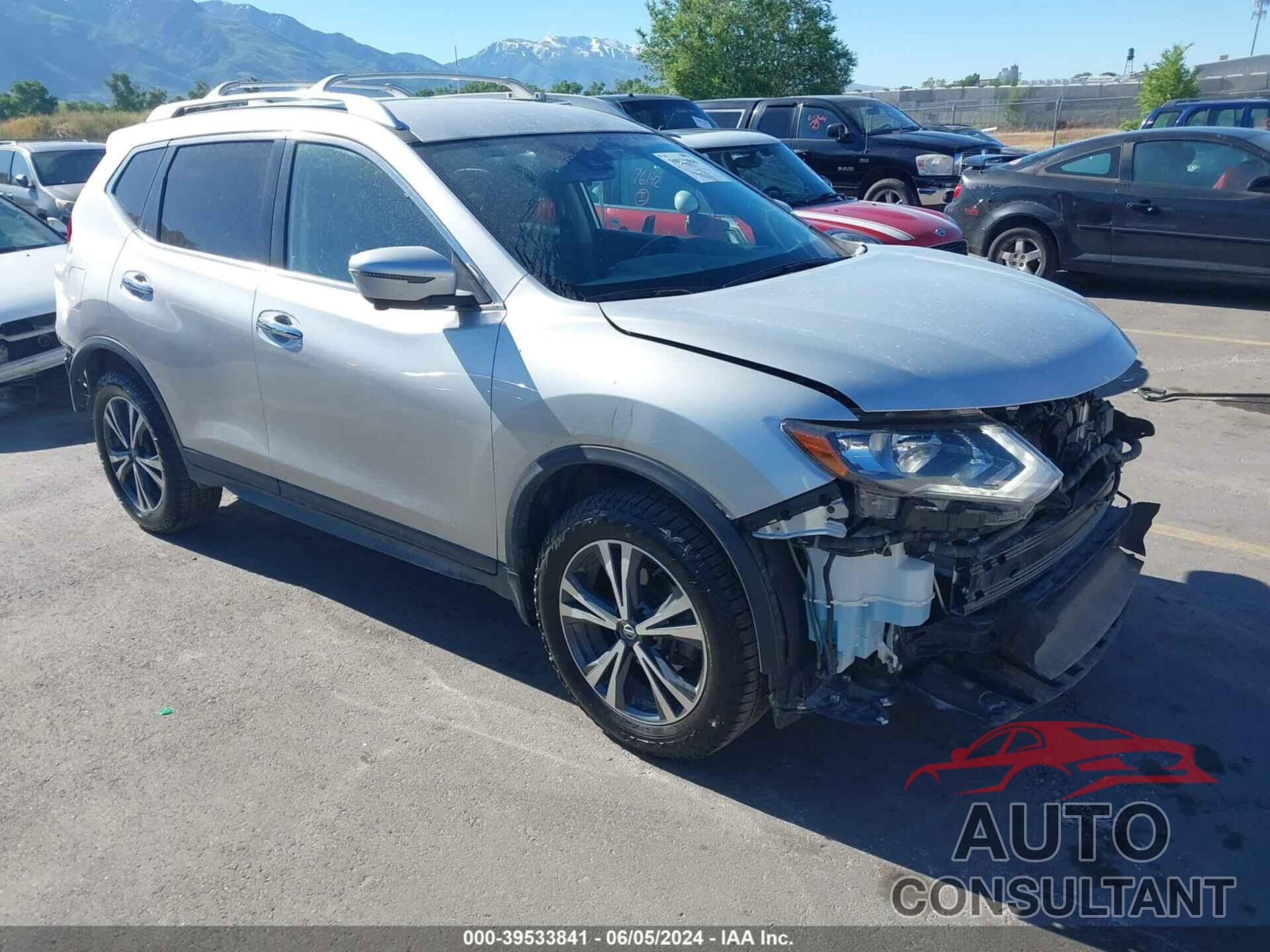 NISSAN ROGUE 2019 - JN8AT2MV8KW401913