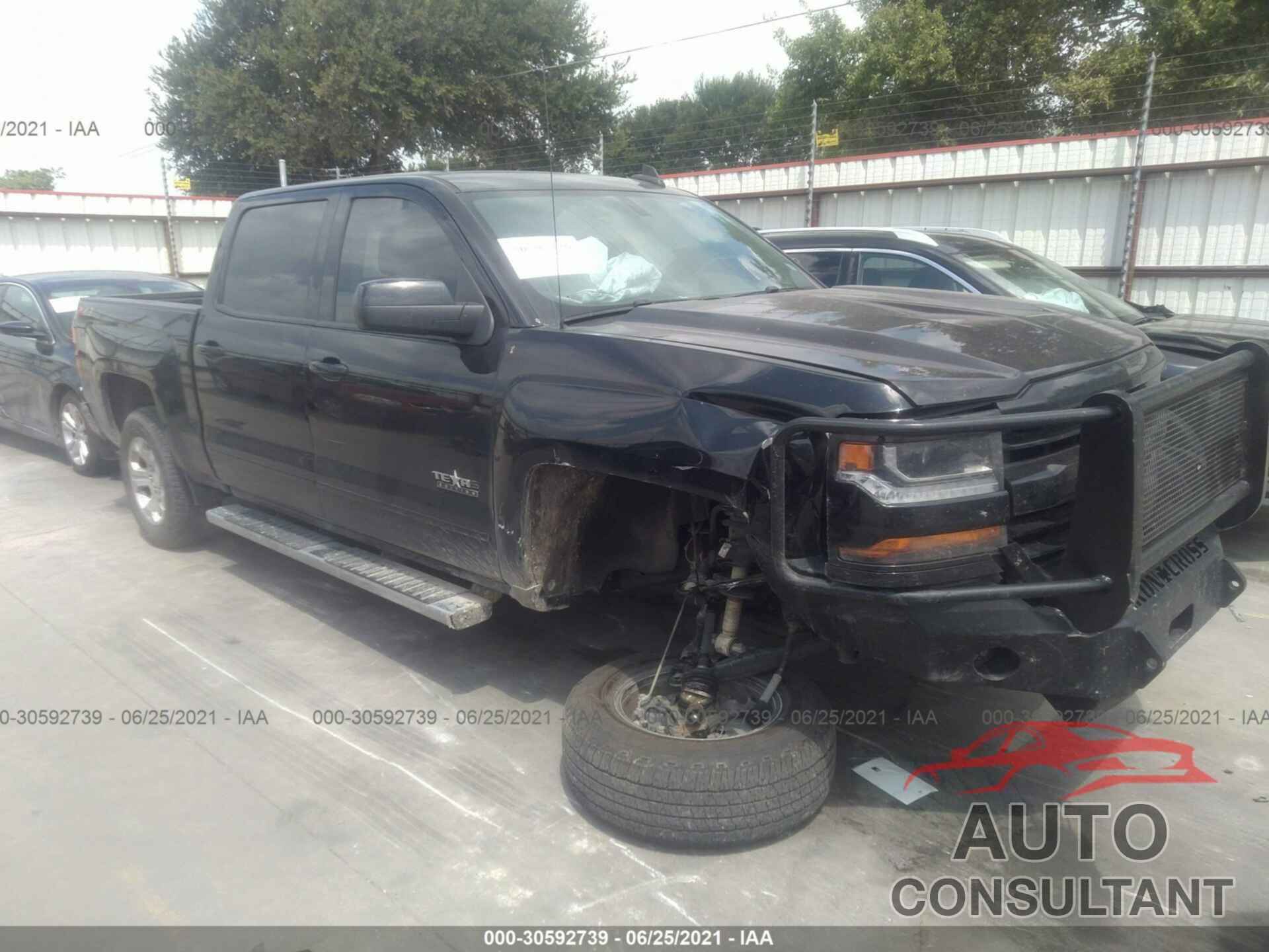 CHEVROLET SILVERADO 1500 2018 - 3GCUKRECXJG377631