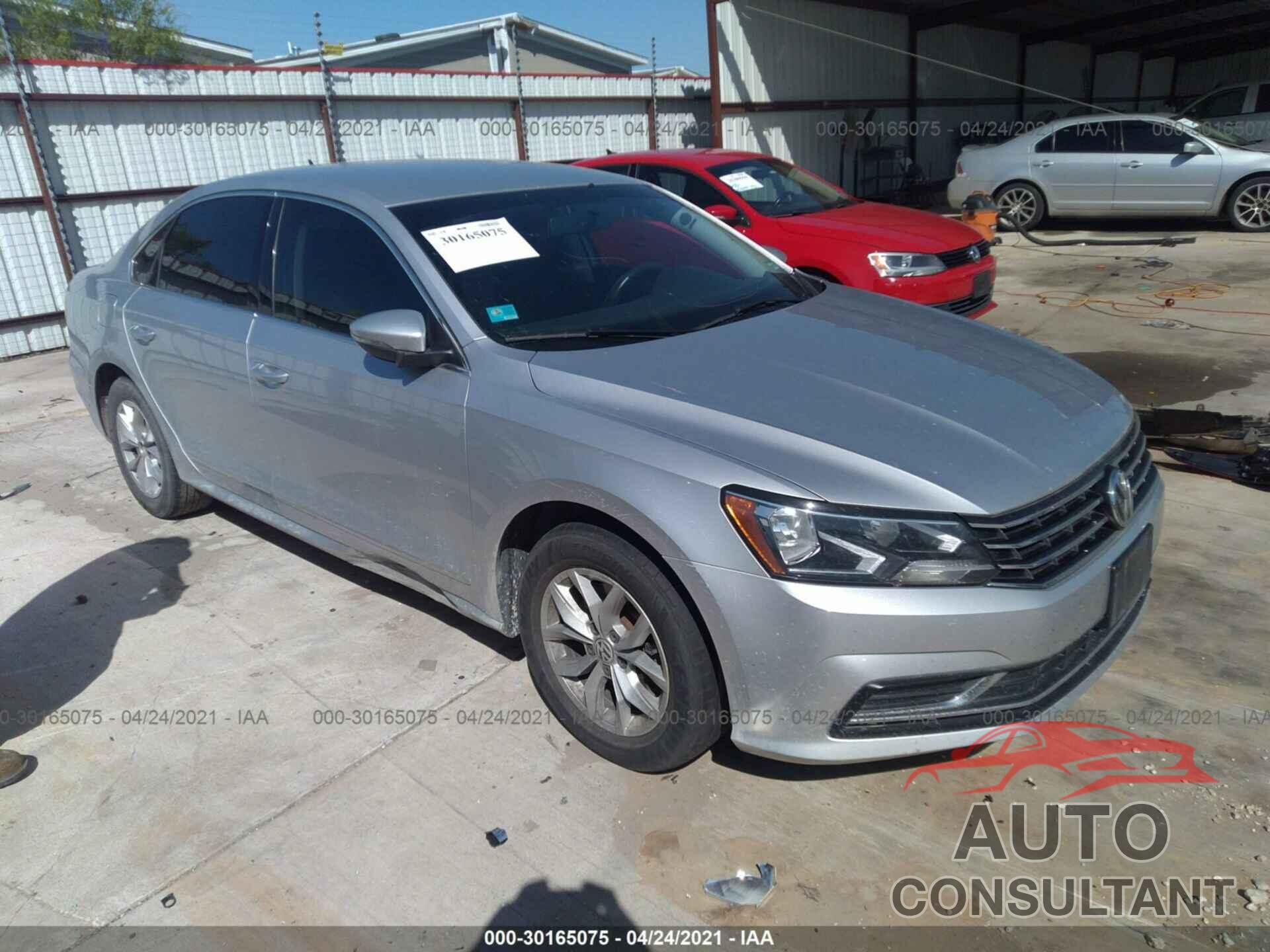 VOLKSWAGEN PASSAT 2016 - 1VWAS7A35GC041147