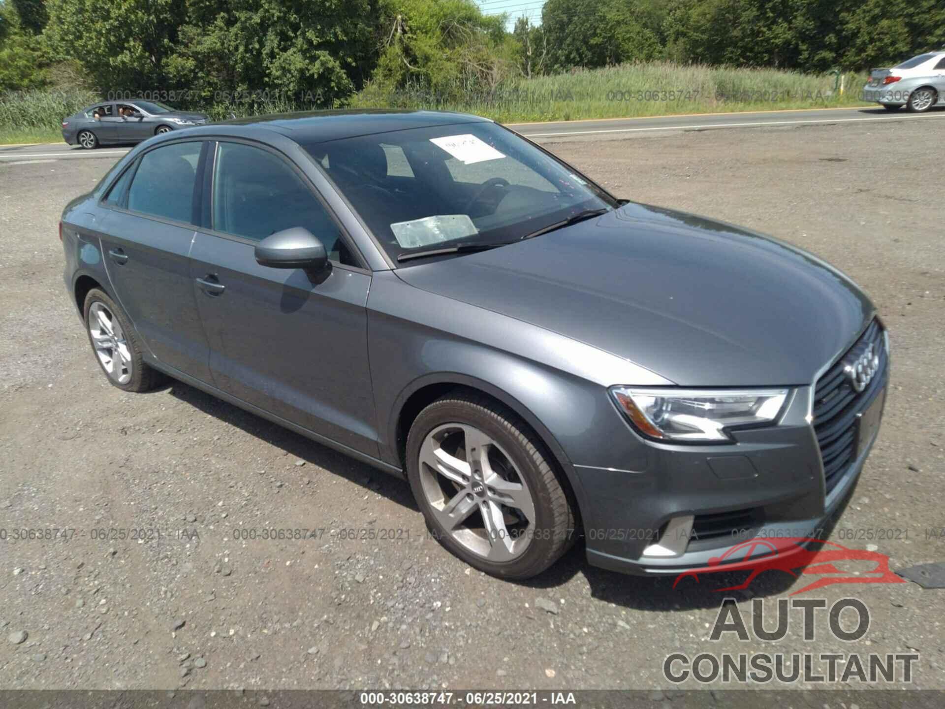 AUDI A3 SEDAN 2017 - WAUB8GFF5H1032886