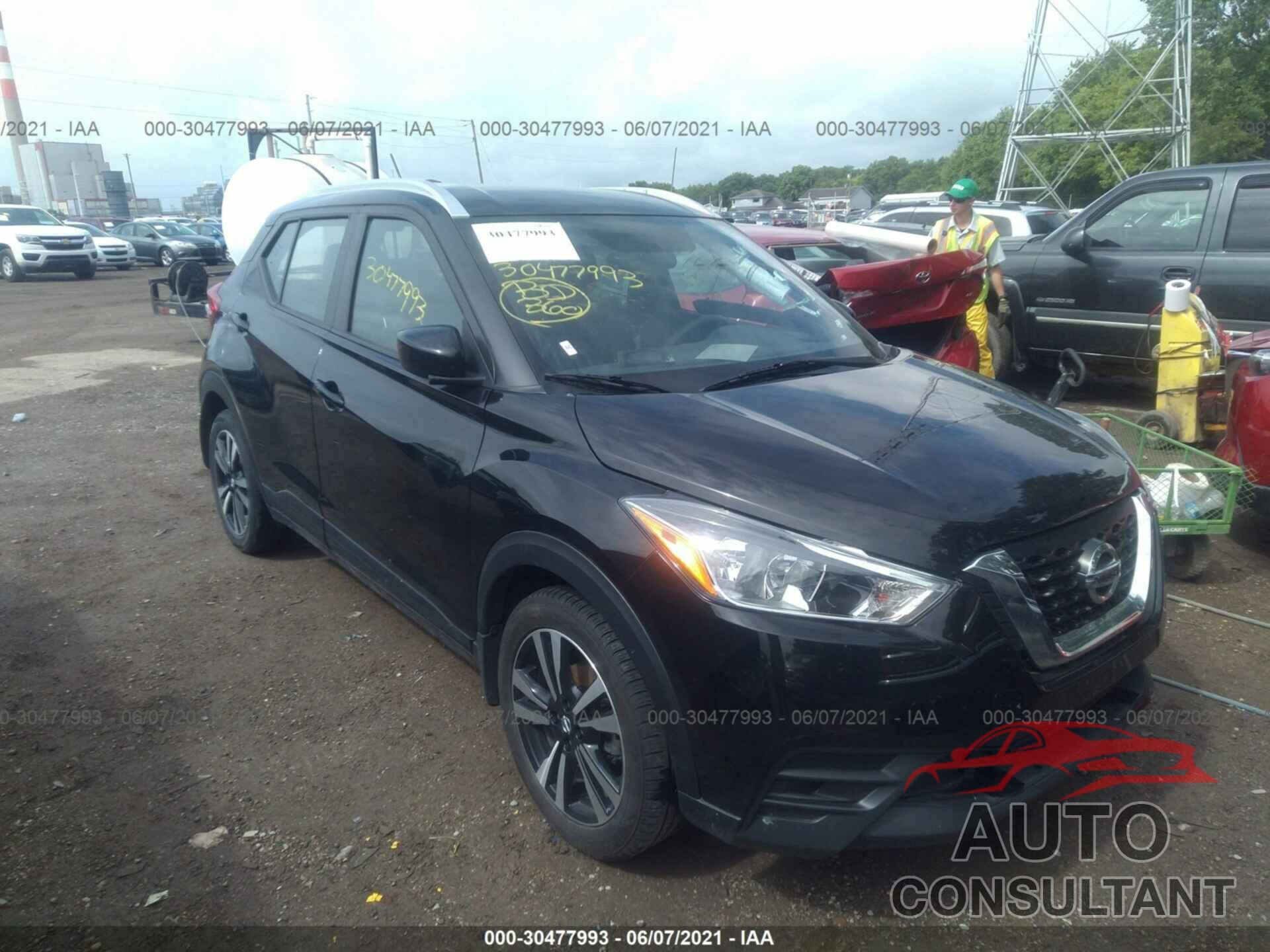 NISSAN KICKS 2018 - 3N1CP5CU9JL513212