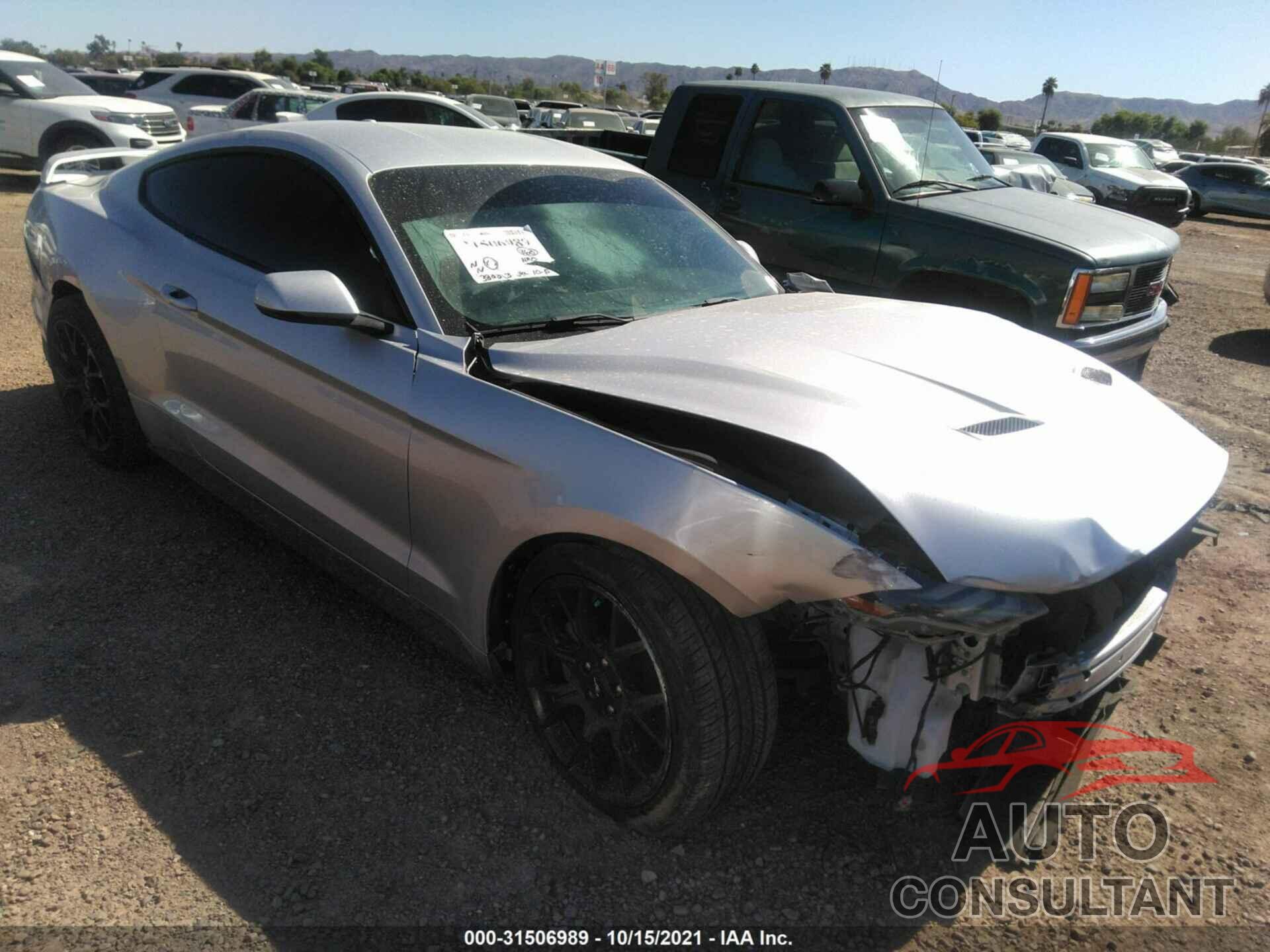 FORD MUSTANG 2018 - 1FA6P8TH5J5105195