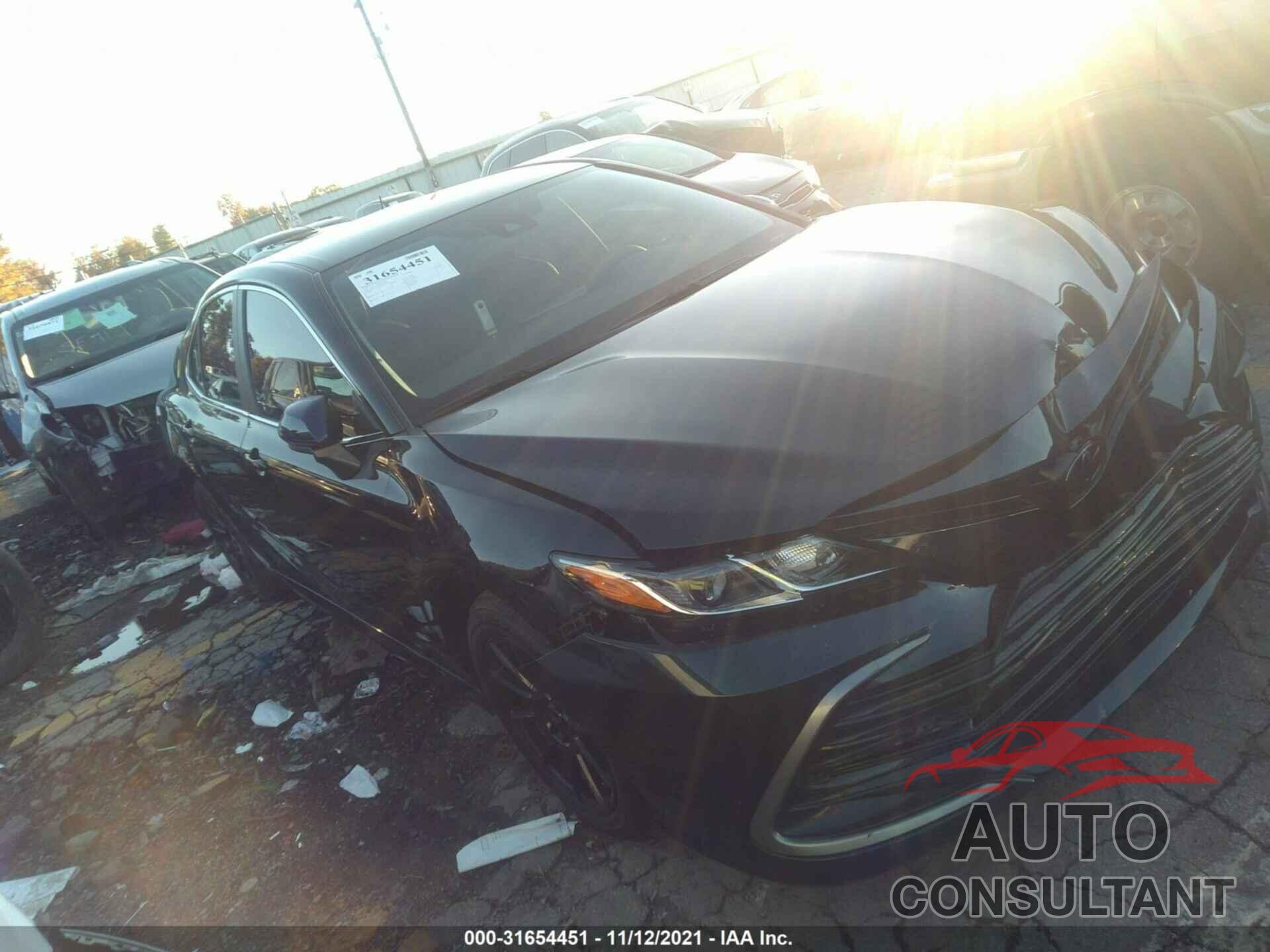 TOYOTA CAMRY 2021 - 4T1C11AK4MU580718