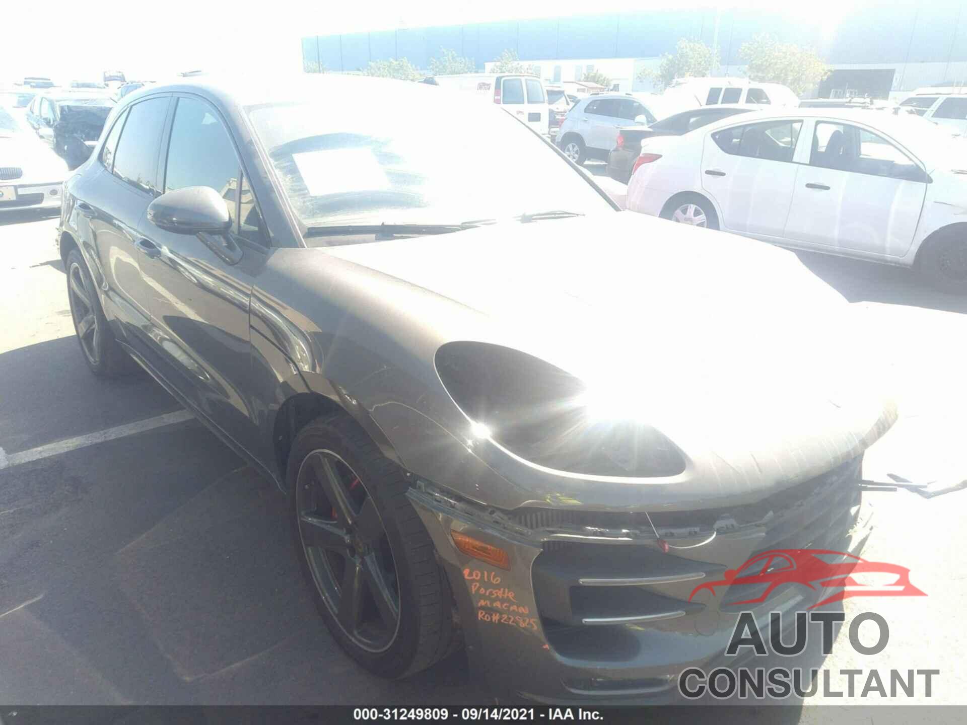 PORSCHE MACAN 2016 - WP1AF2A56GLB93058