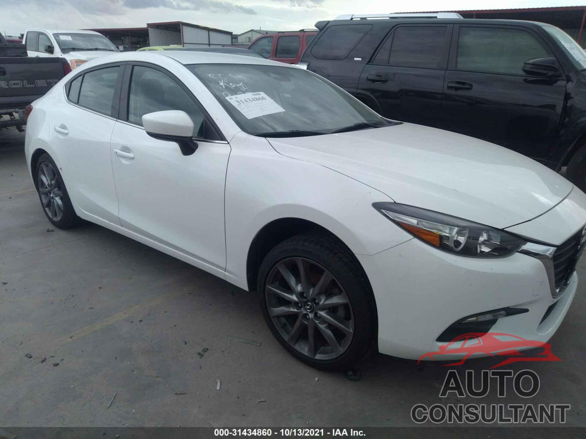 MAZDA MAZDA3 4-DOOR 2018 - 3MZBN1V35JM256407