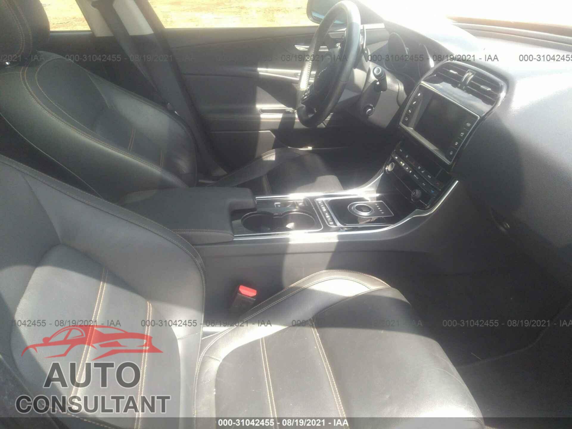 JAGUAR XE 2017 - SAJAE4BN9HA971060