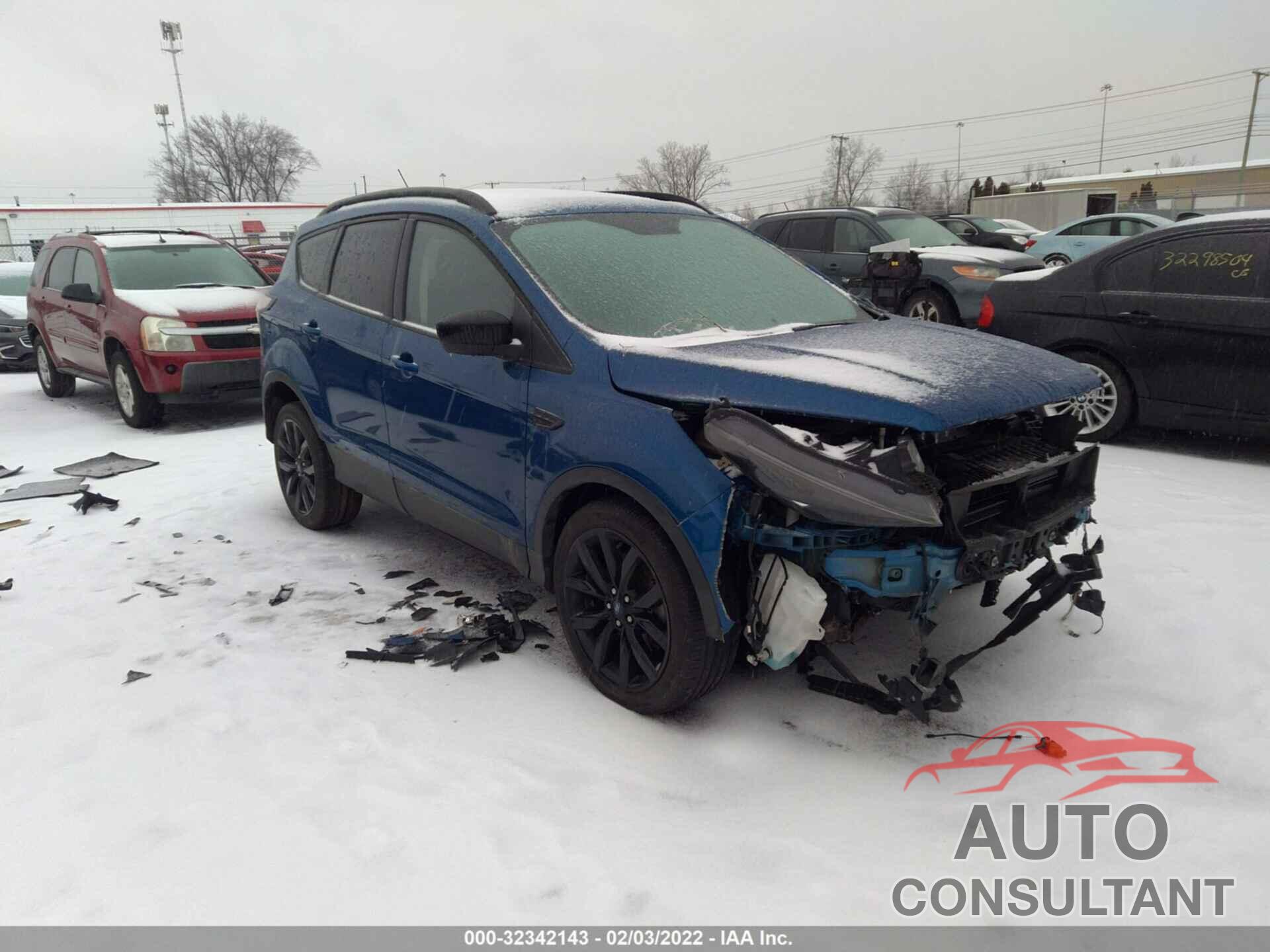 FORD ESCAPE 2017 - 1FMCU0G9XHUA78517