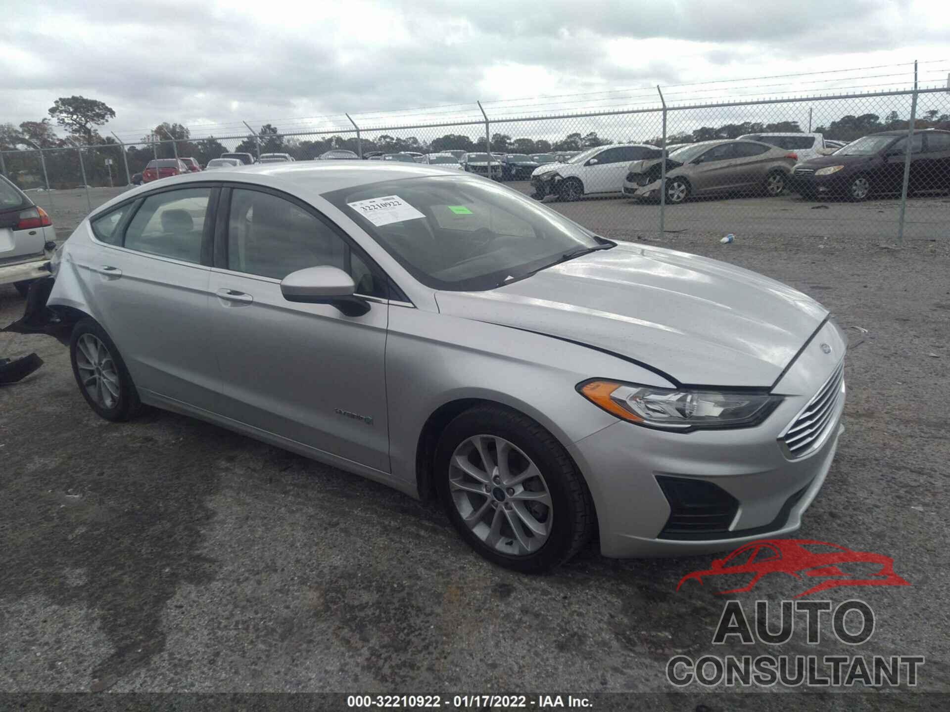 FORD FUSION HYBRID 2019 - 3FA6P0LU6KR154483