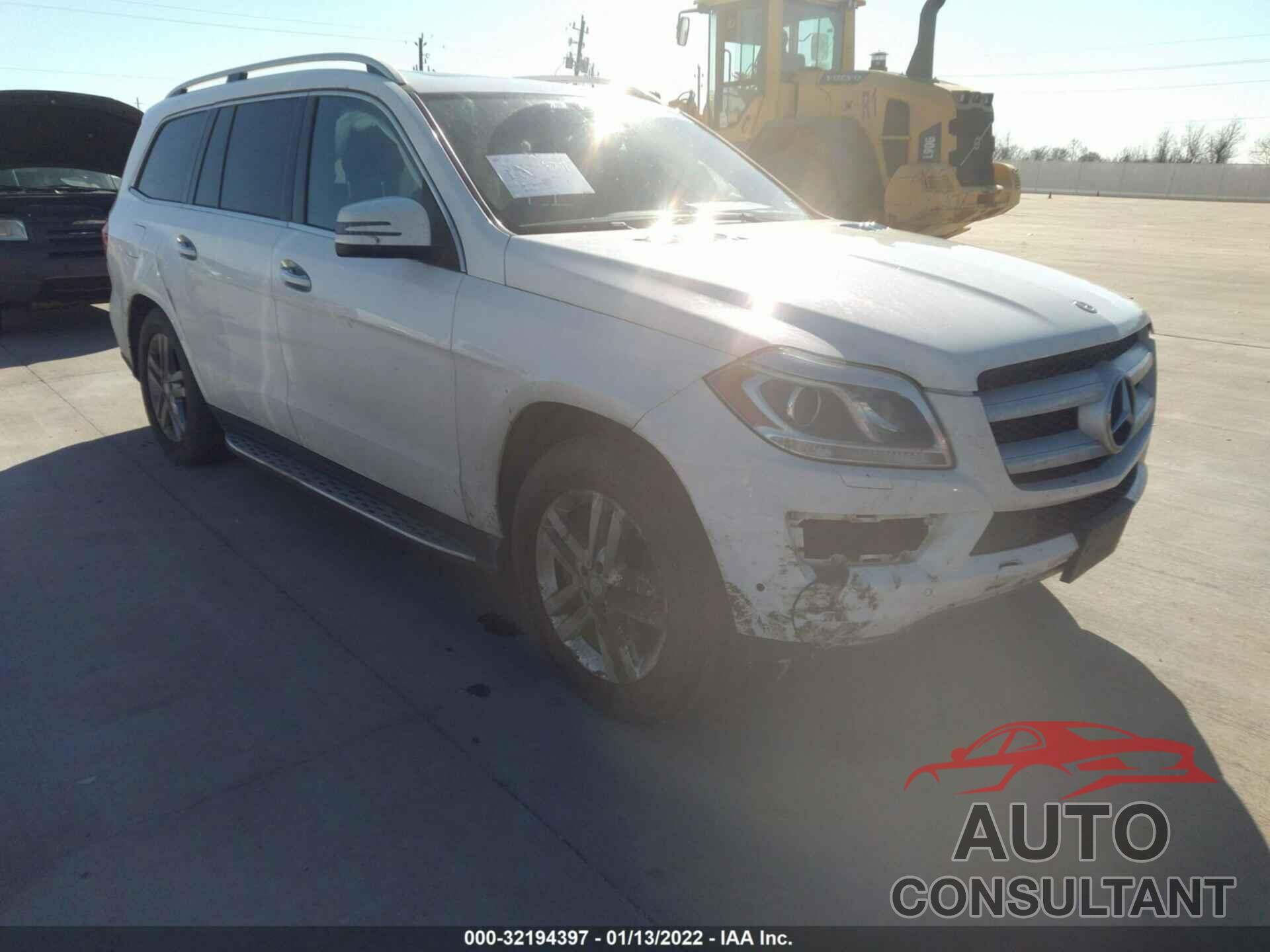 MERCEDES-BENZ GL 2016 - 4JGDF2EE5GA700287