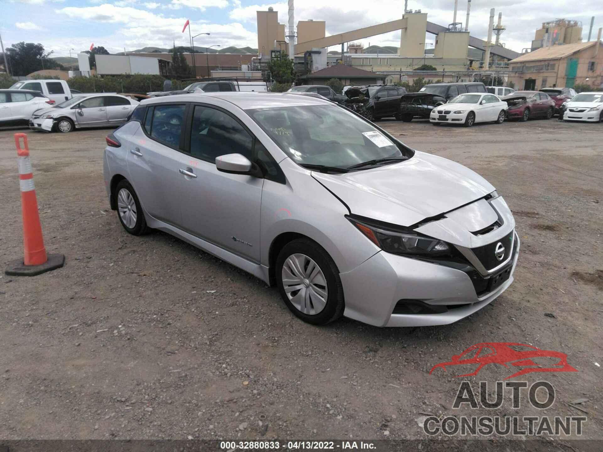 NISSAN LEAF 2018 - 1N4AZ1CP0JC316397