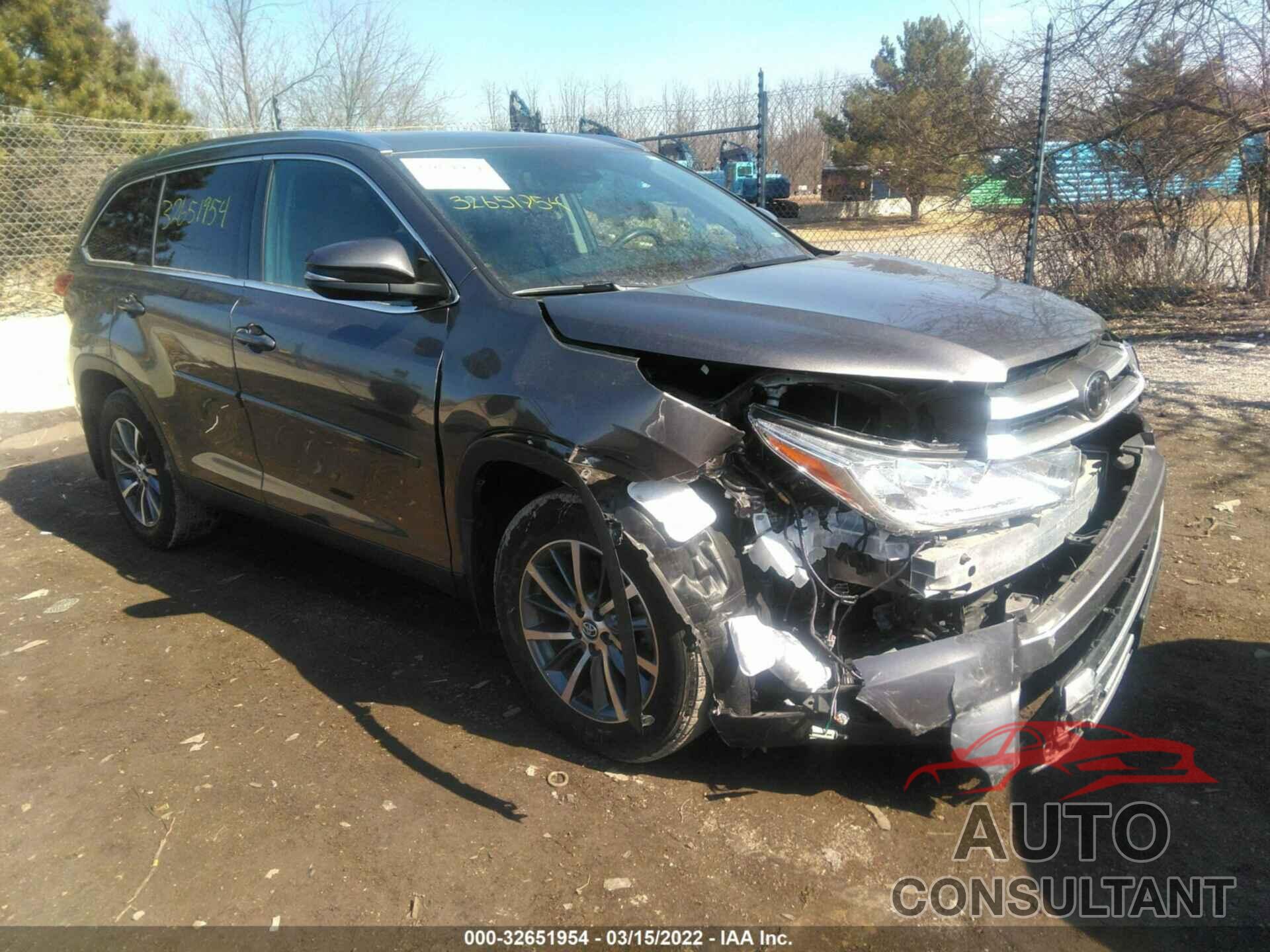 TOYOTA HIGHLANDER 2019 - 5TDJZRFHXKS939569