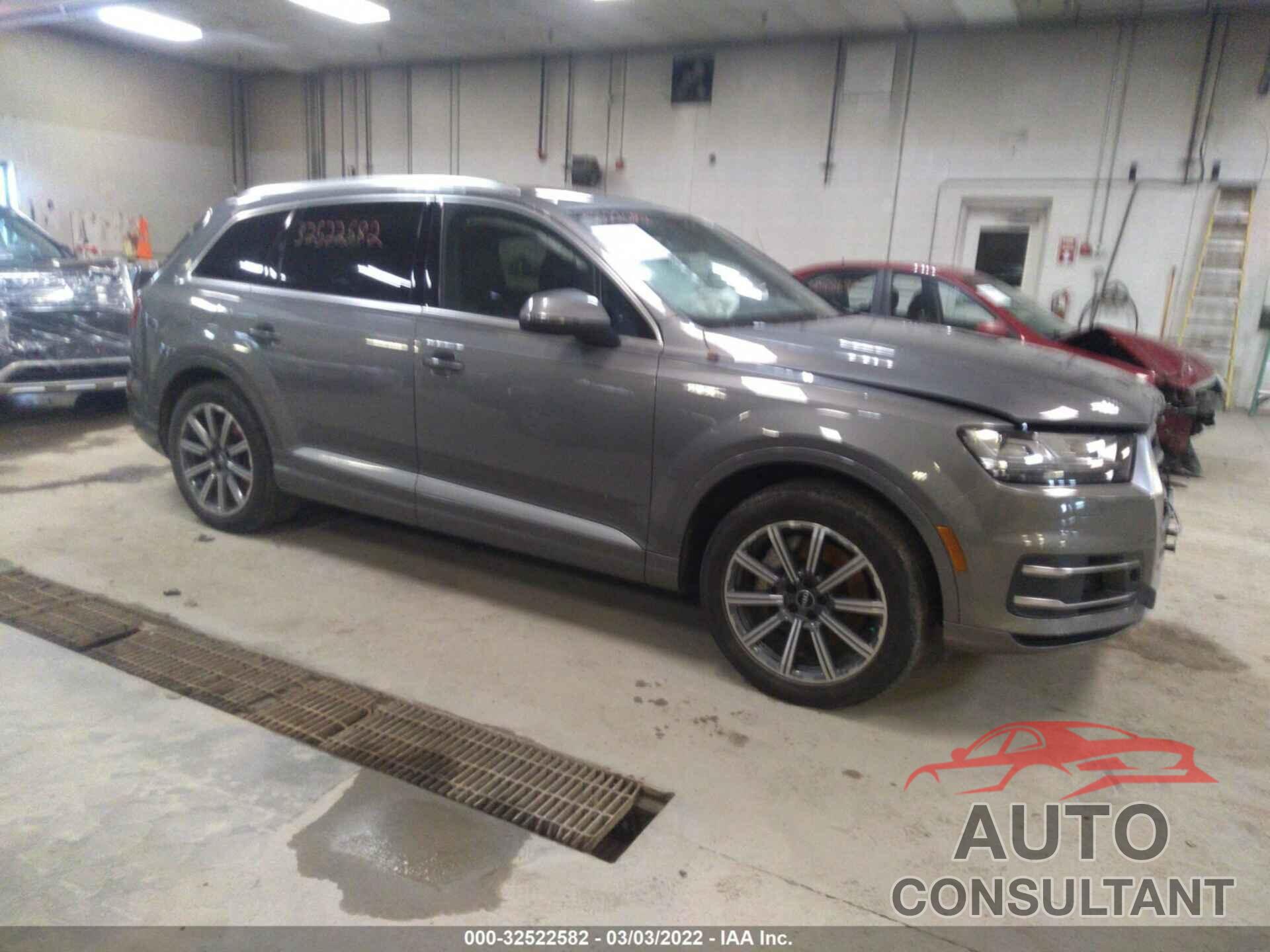 AUDI Q7 2017 - WA1LAAF78HD016028