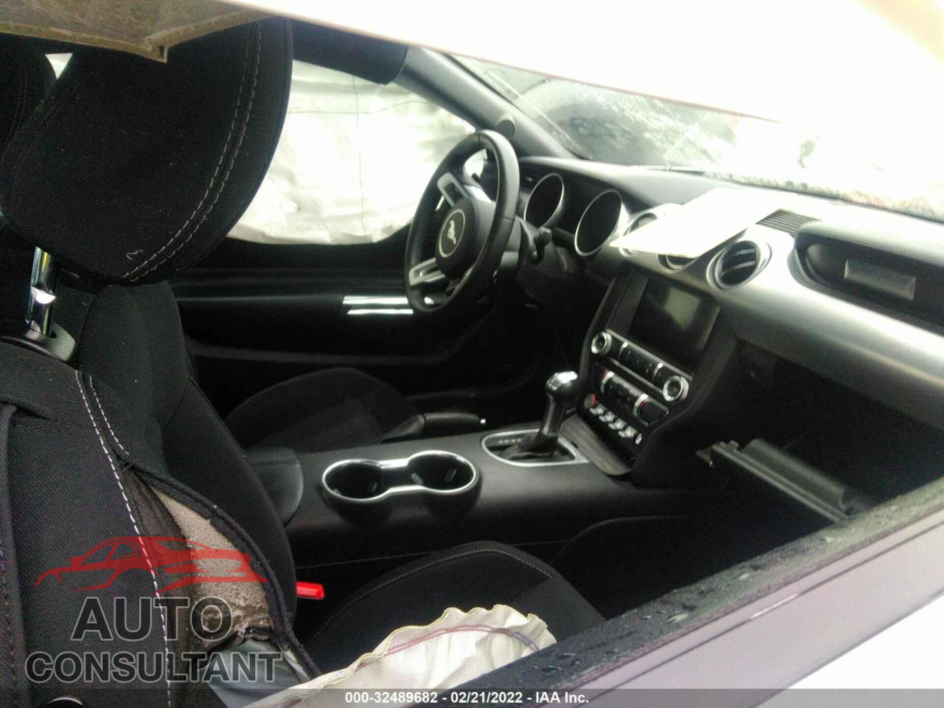 FORD MUSTANG 2019 - 1FA6P8TH3K5173867