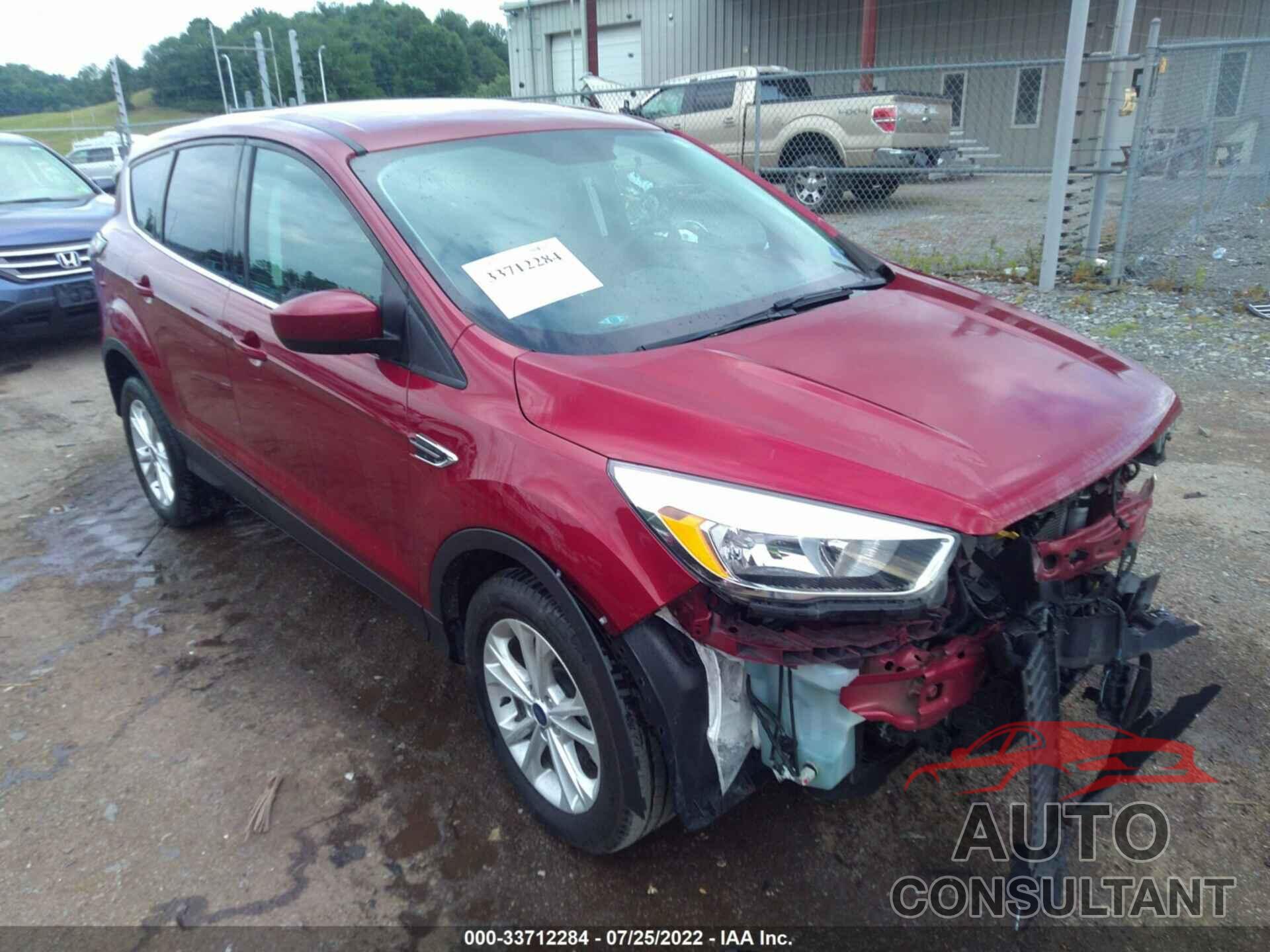 FORD ESCAPE 2017 - 1FMCU9GD1HUE89622