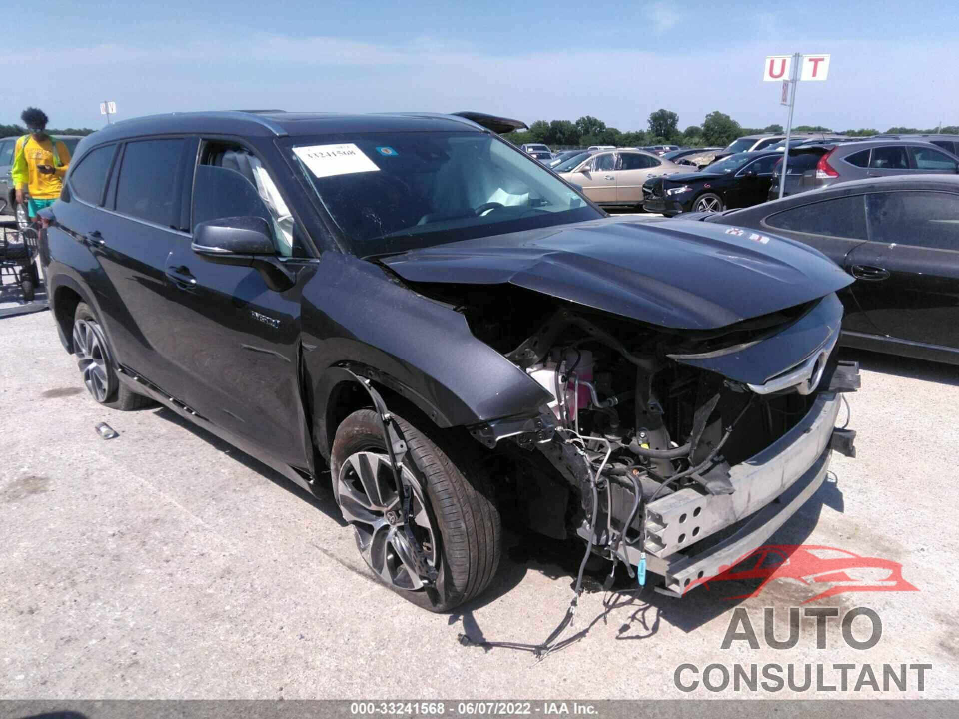 TOYOTA HIGHLANDER 2021 - 5TDGARAH2MS506386