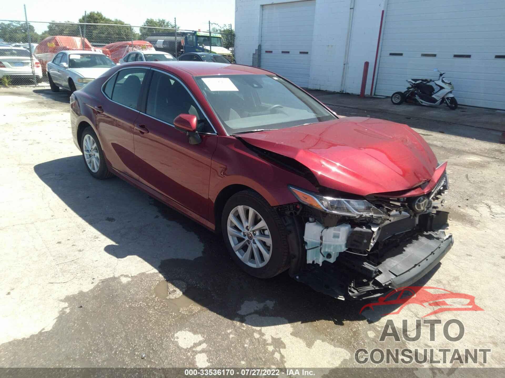 TOYOTA CAMRY 2022 - 4T1C11AK9NU633222