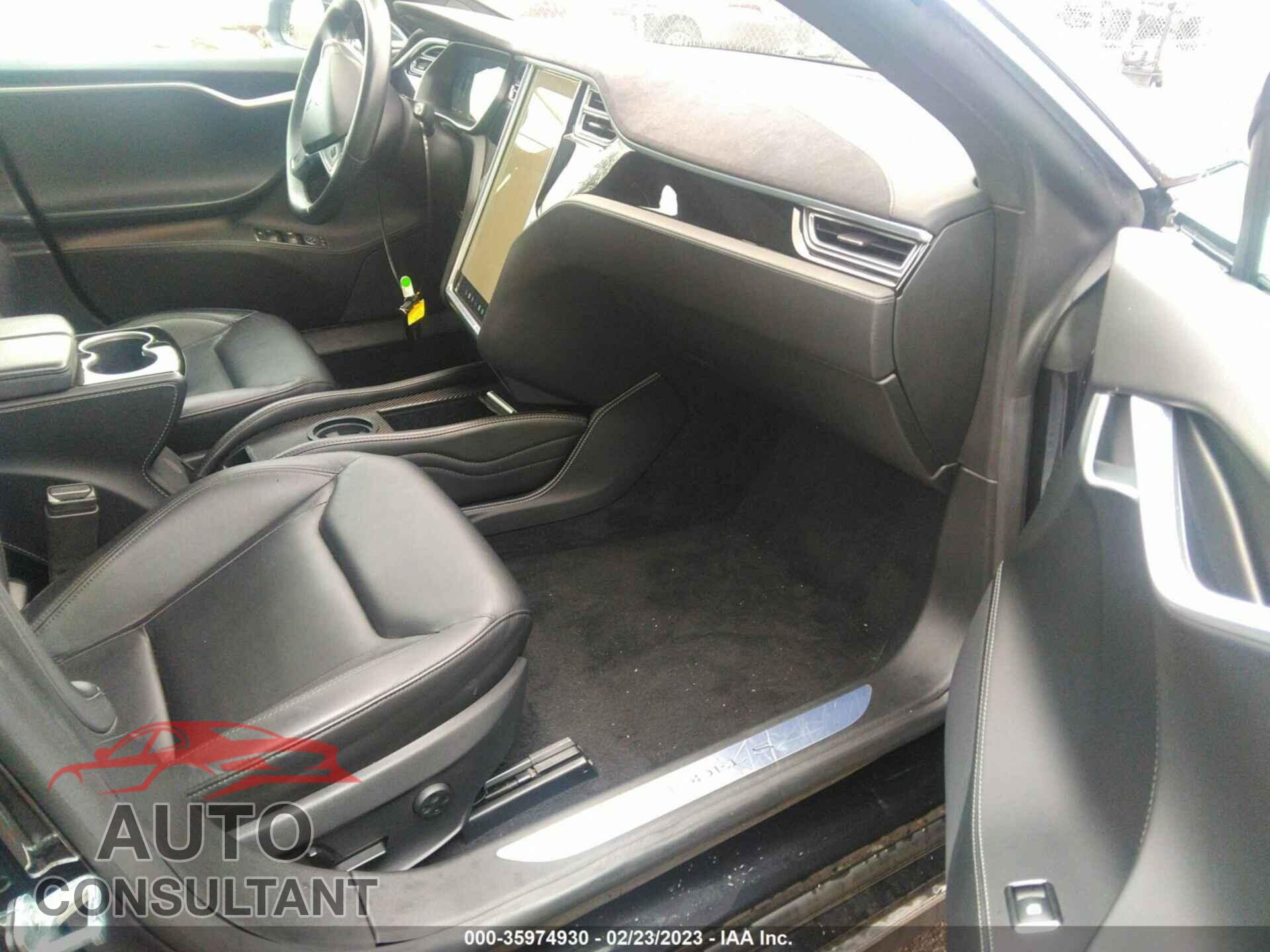 TESLA MODEL S 2016 - 5YJSA1E48GF125444