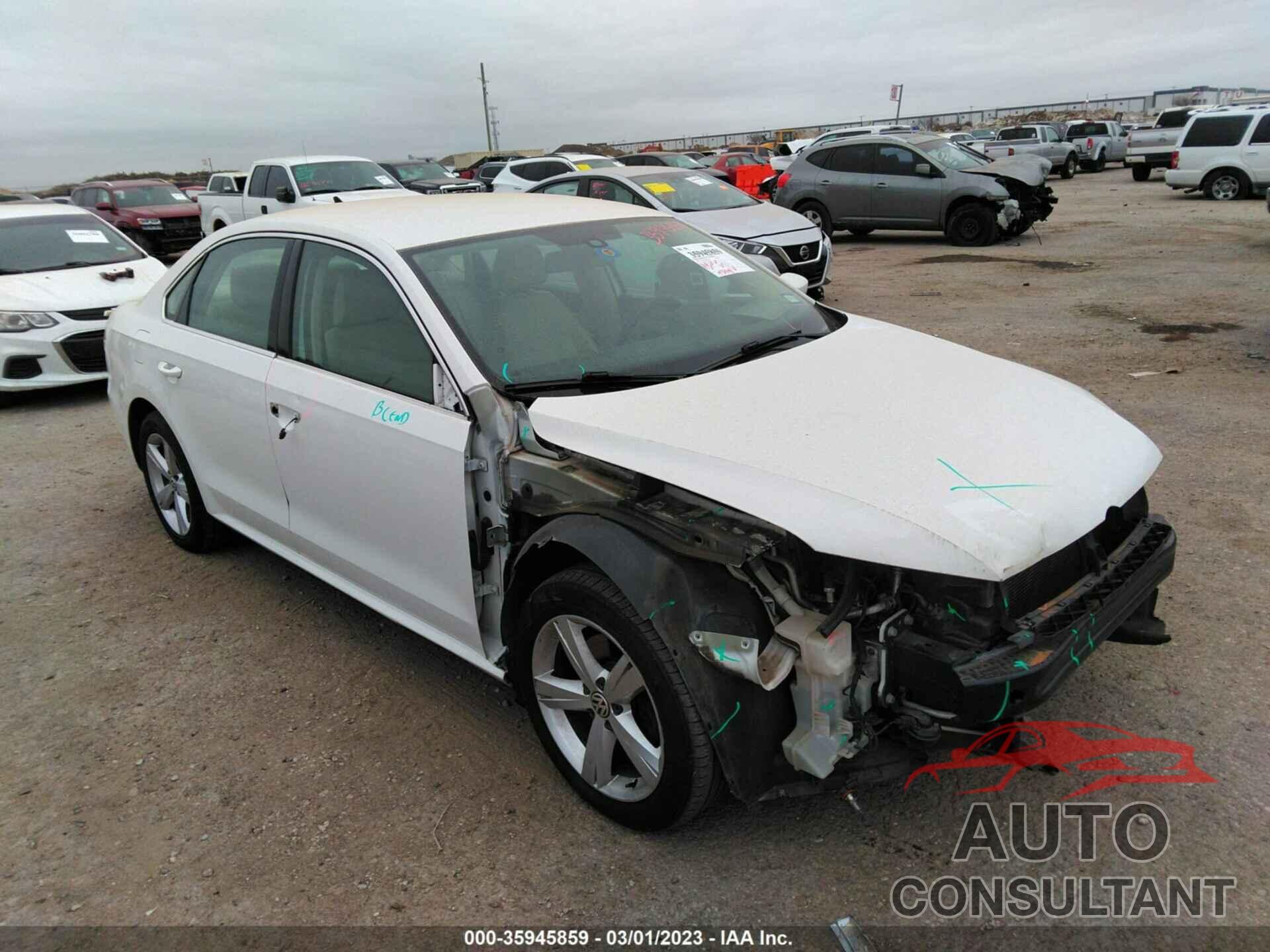 VOLKSWAGEN PASSAT 2015 - 1VWAT7A30FC106448