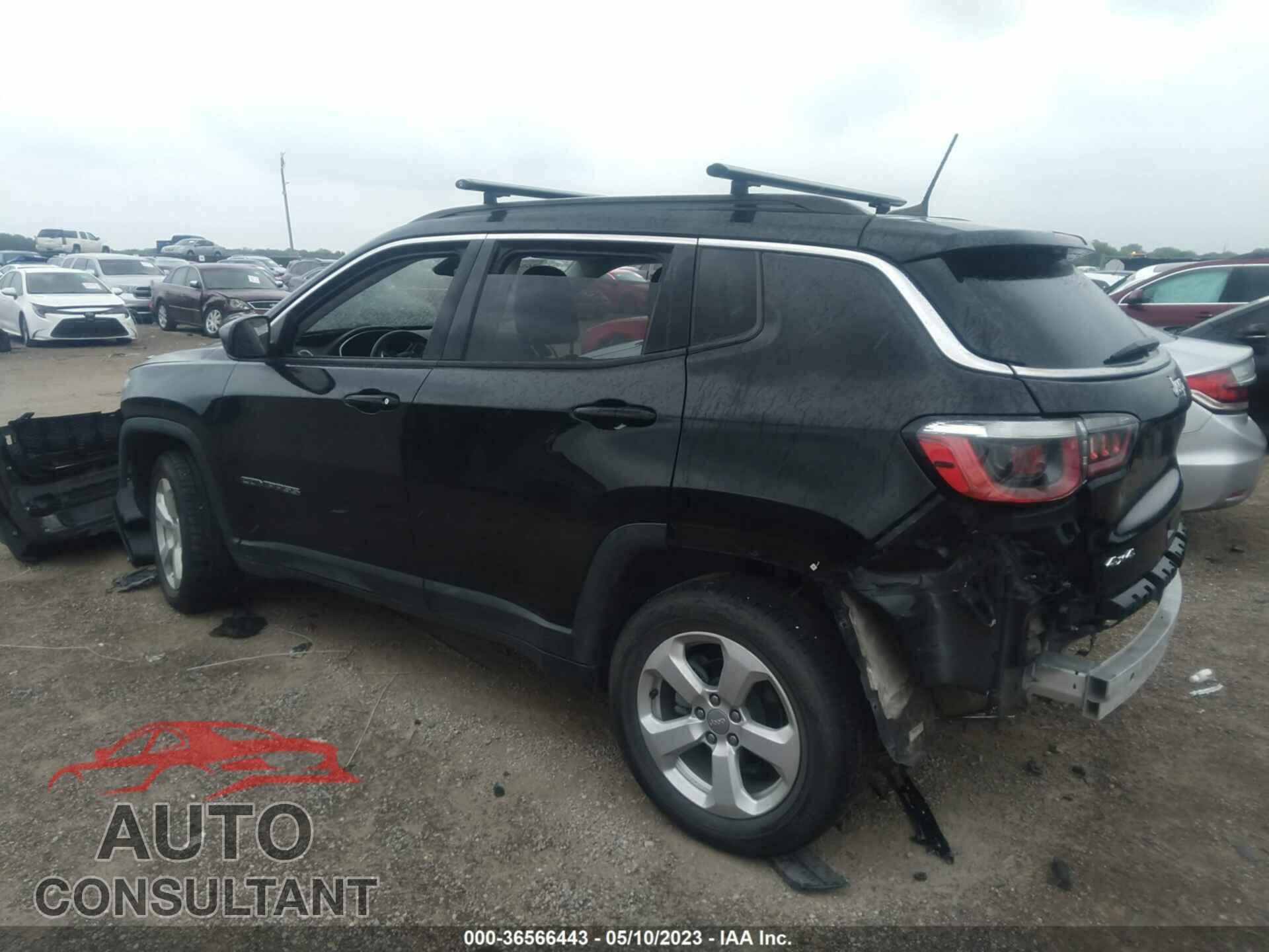 JEEP COMPASS 2018 - 3C4NJDBB3JT238244